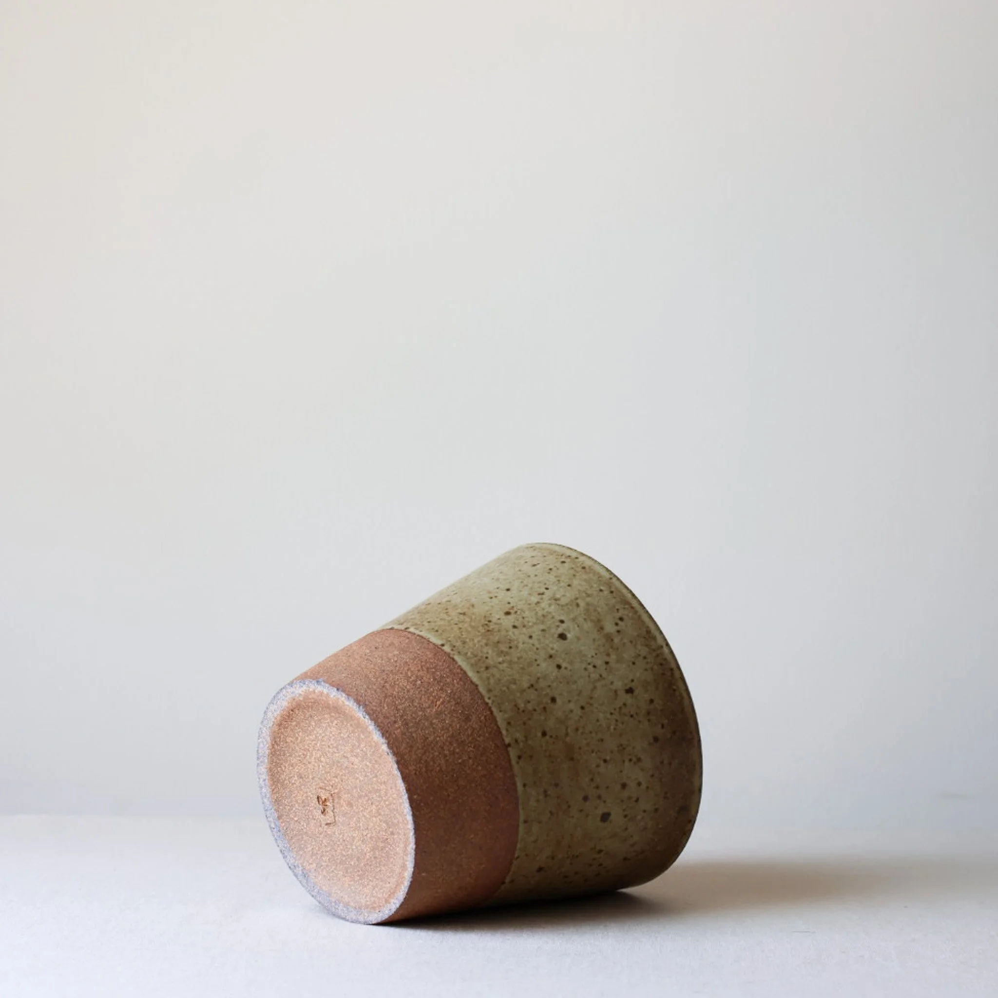beige-iron-speckle-angular-vase-4.jpg