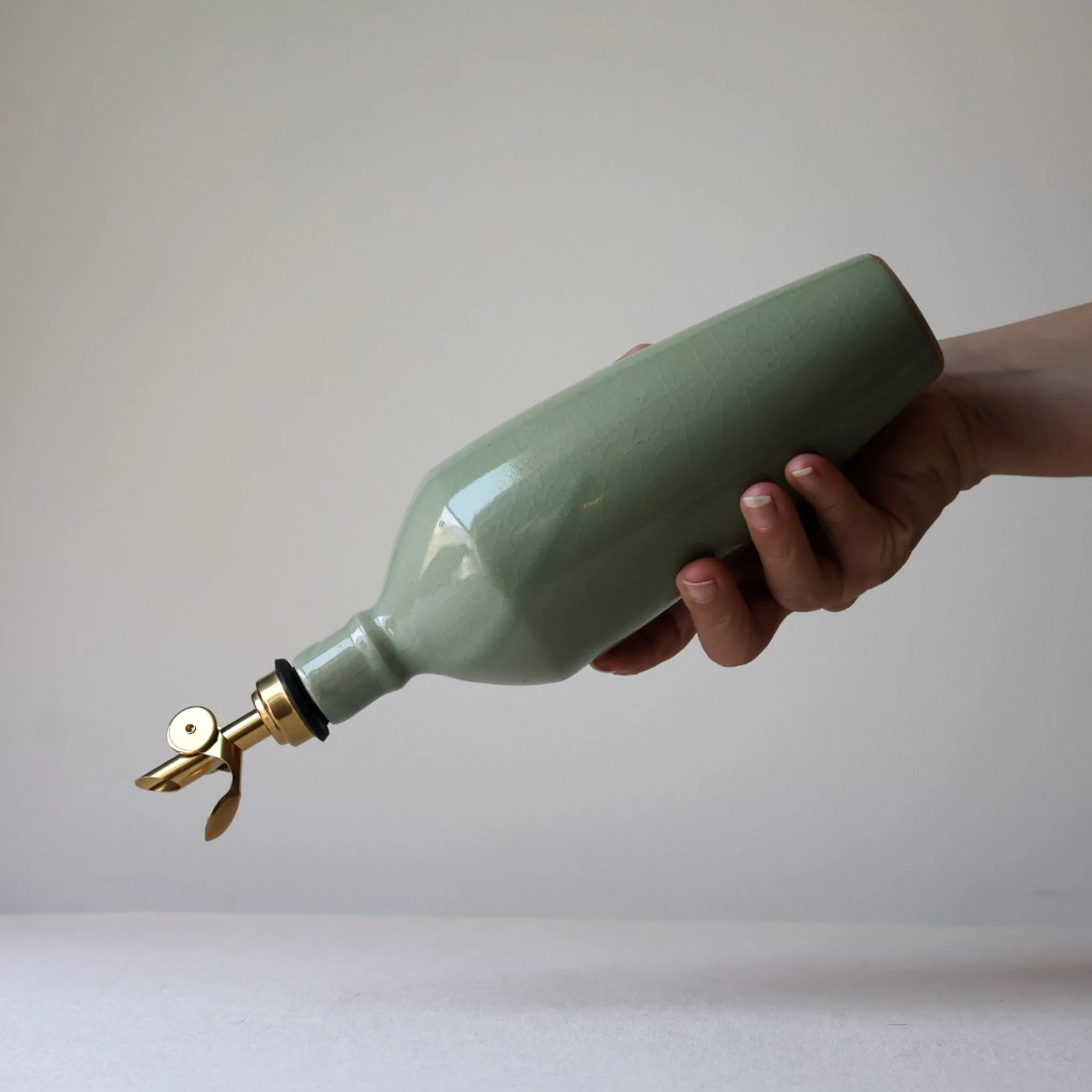 green-crackle-olive-oil-bottle-3.jpg