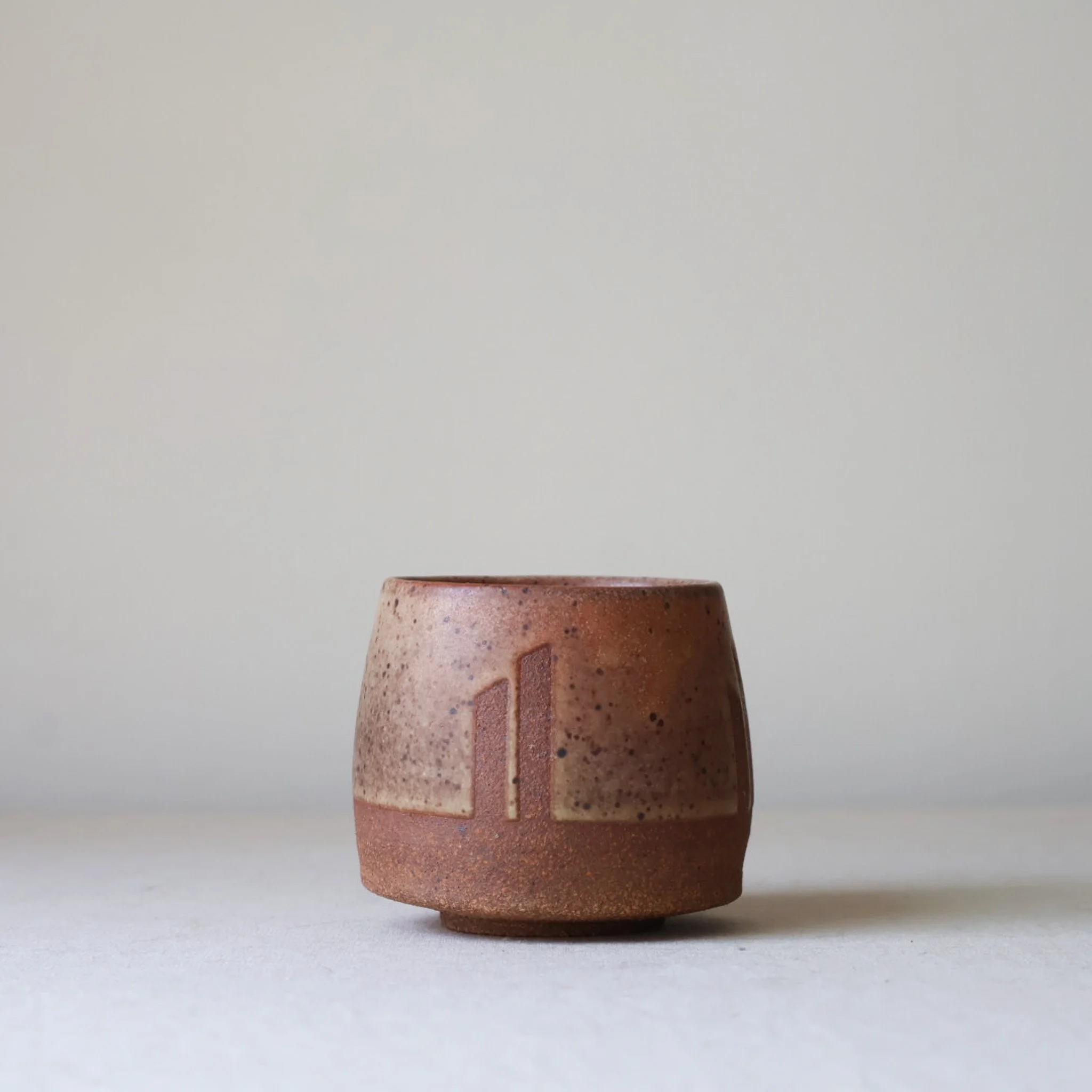 beige-gray-relief-cappuccino-cup-4.jpg