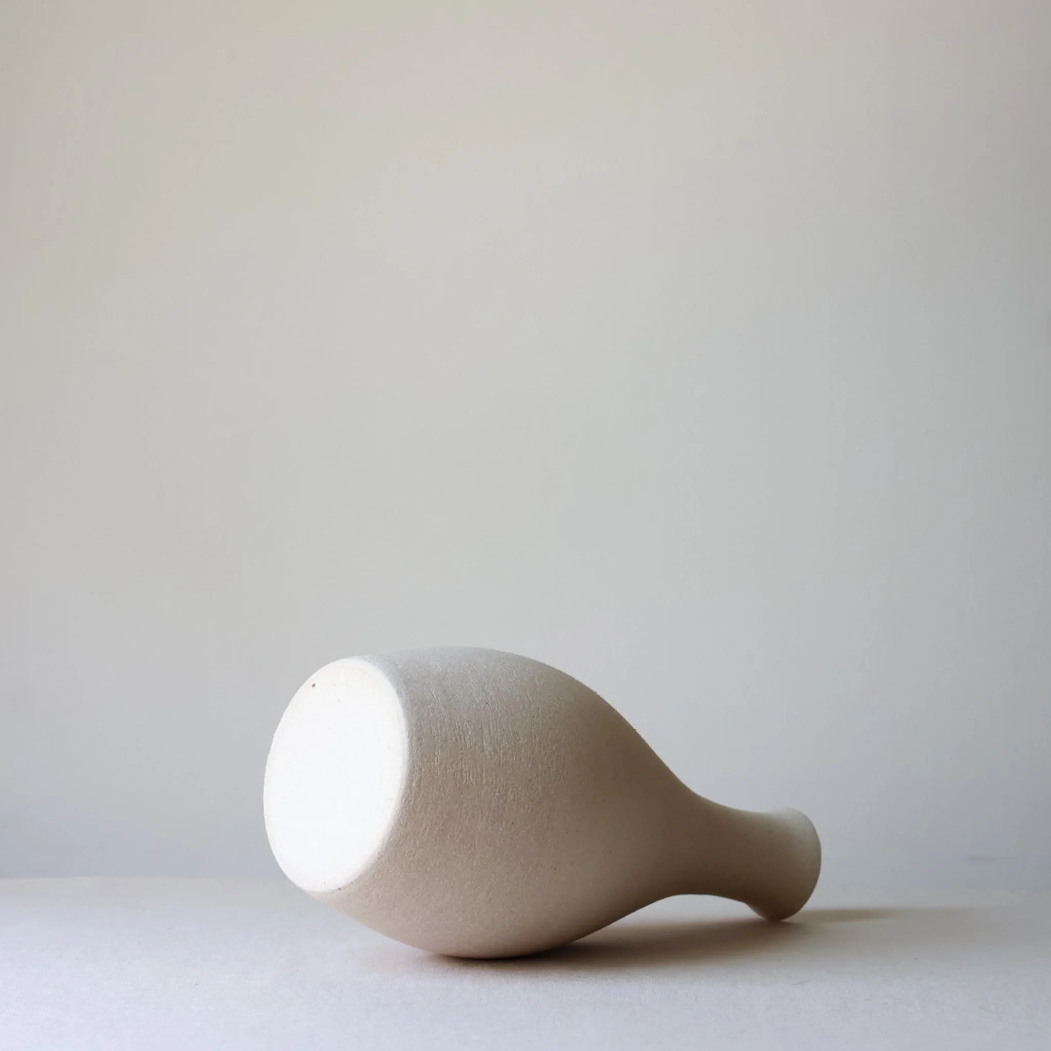 porcelain-stoneware-bottle-vase-4.jpg