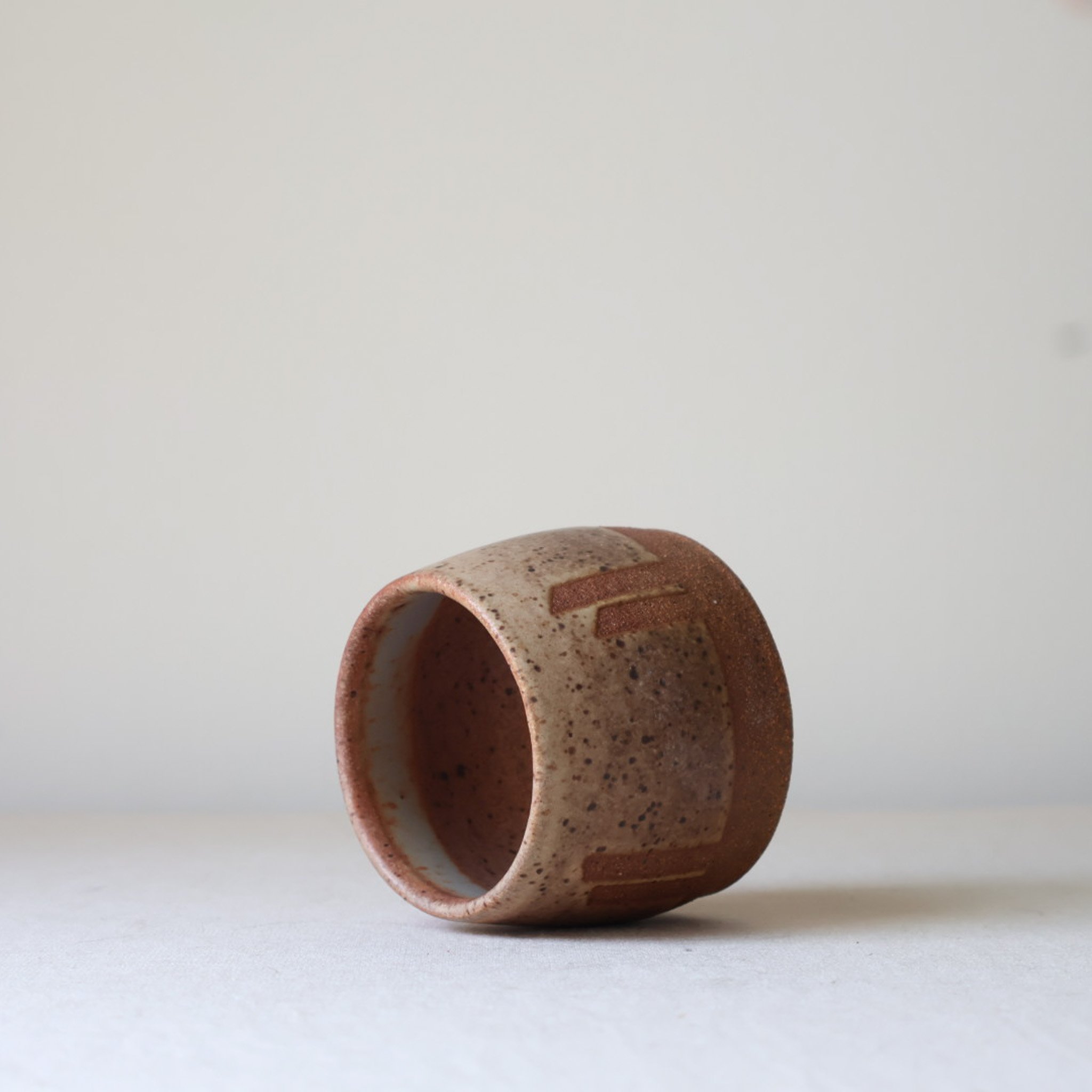 beige-gray-relief-cappuccino-cup-3.jpg