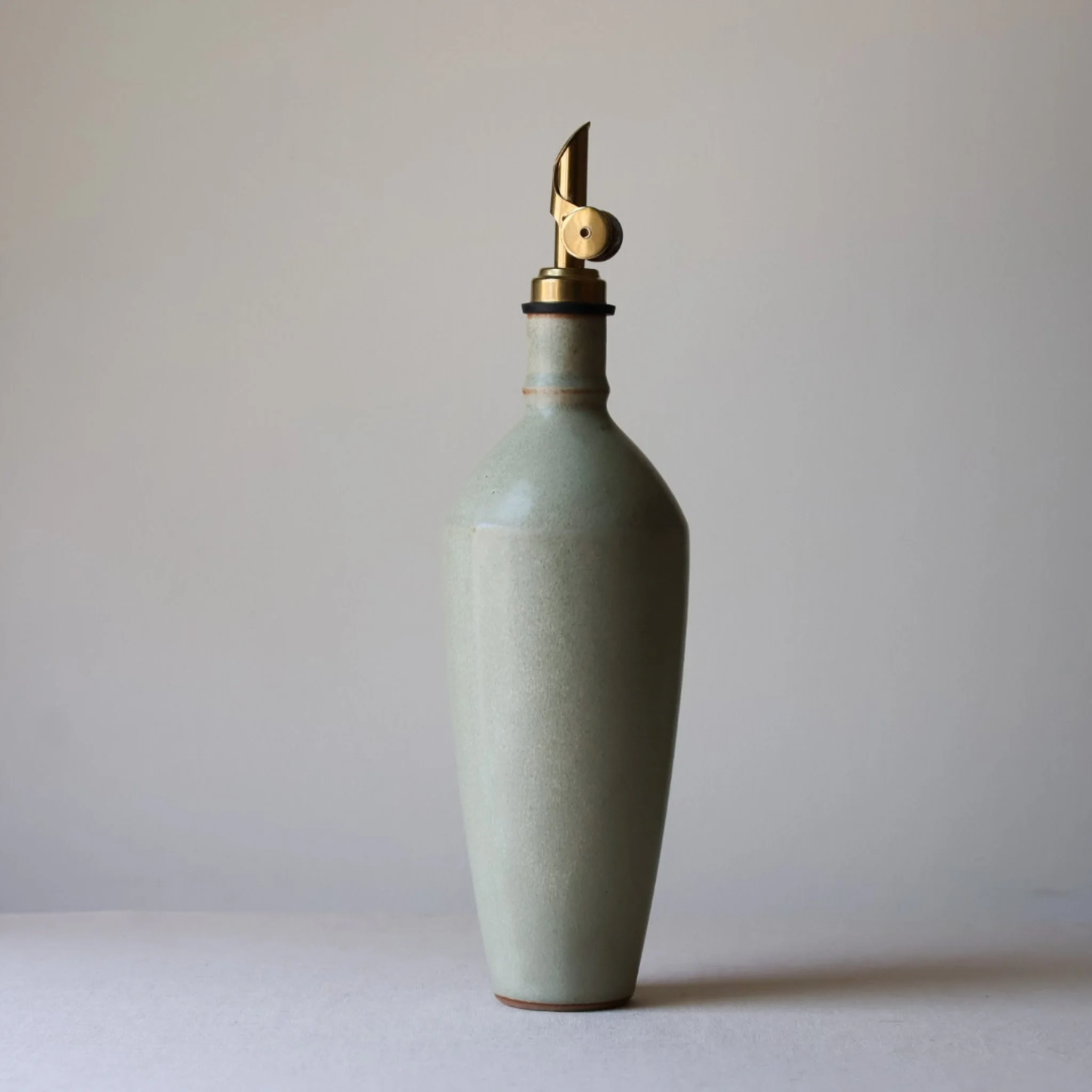 green-crackle-olive-oil-bottle-1.jpg