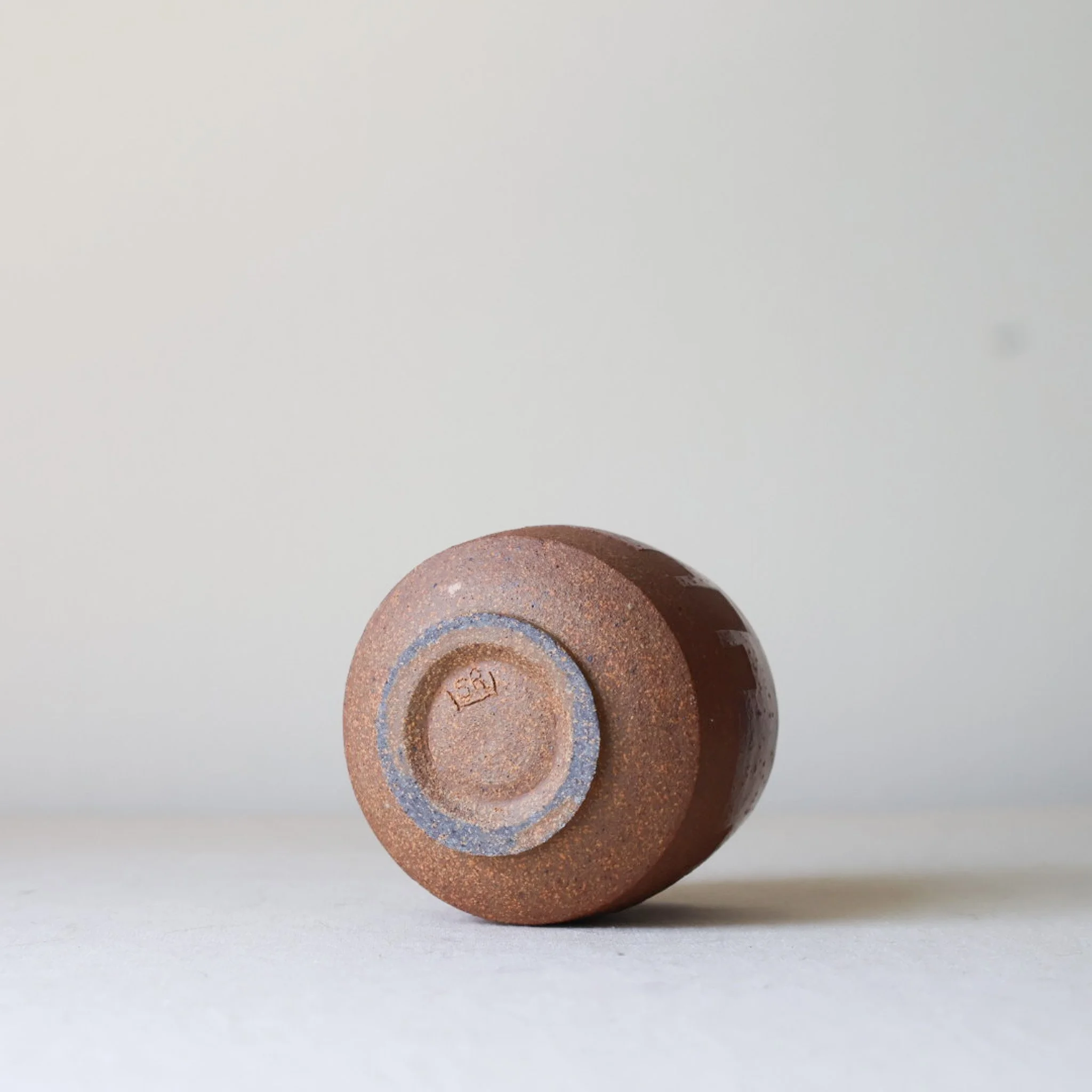 rust-shino-relief-cappuccino-cup-4.jpg