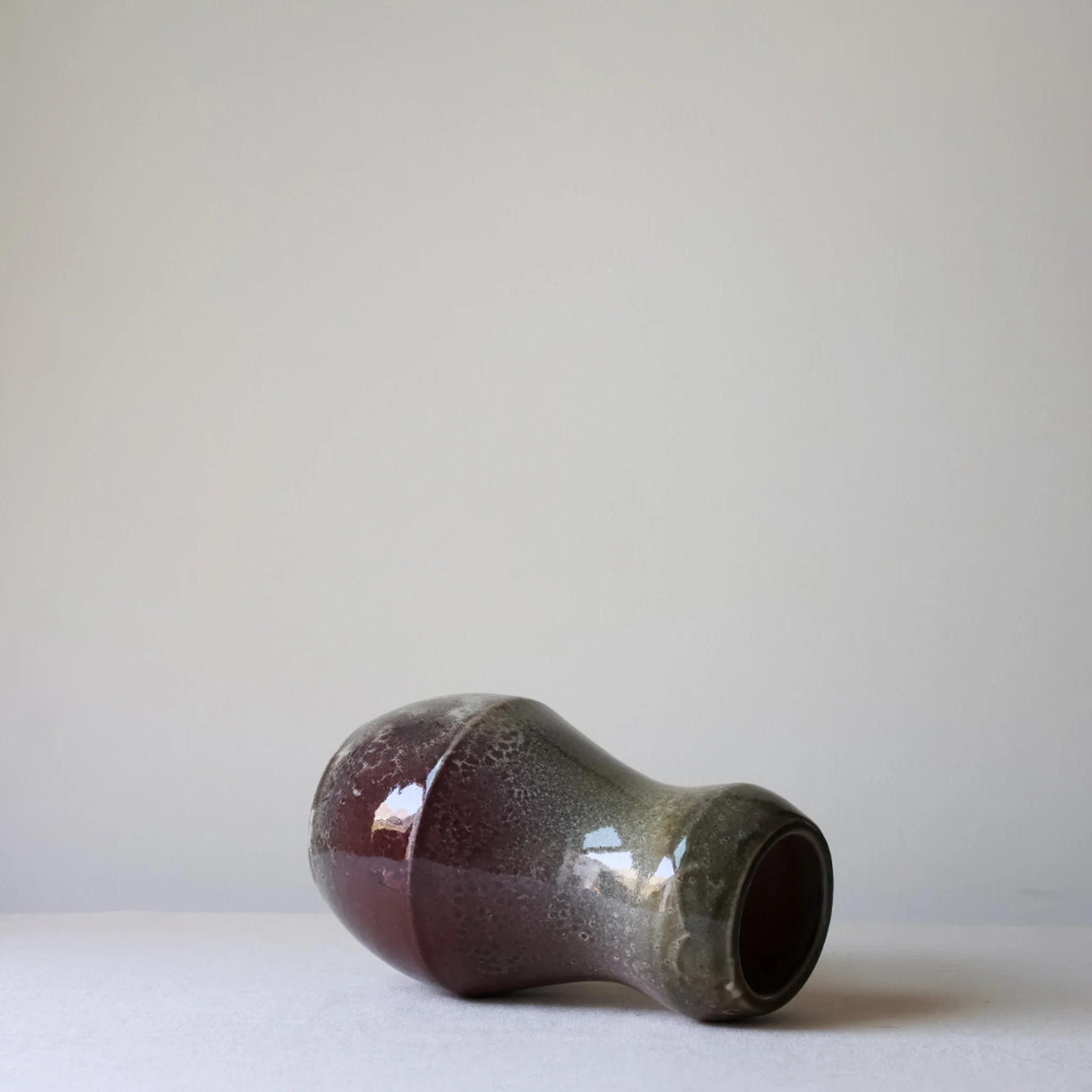 mossy-cranberry-shino-vase-second-4.jpg