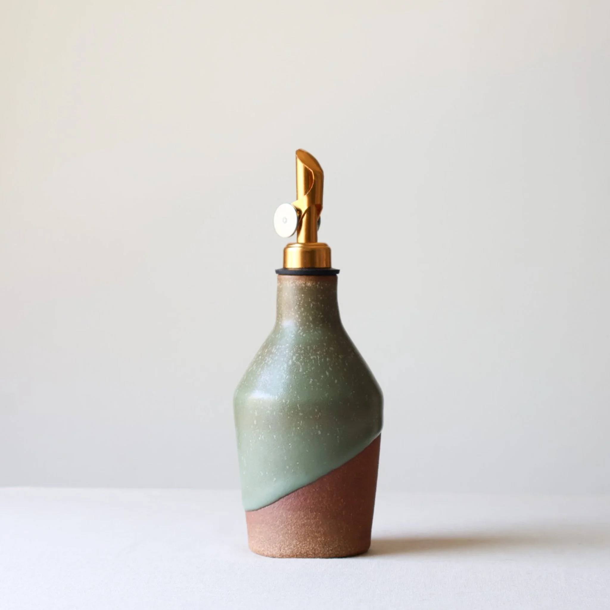 turquoise-finishing-oil-bottle-3.jpg