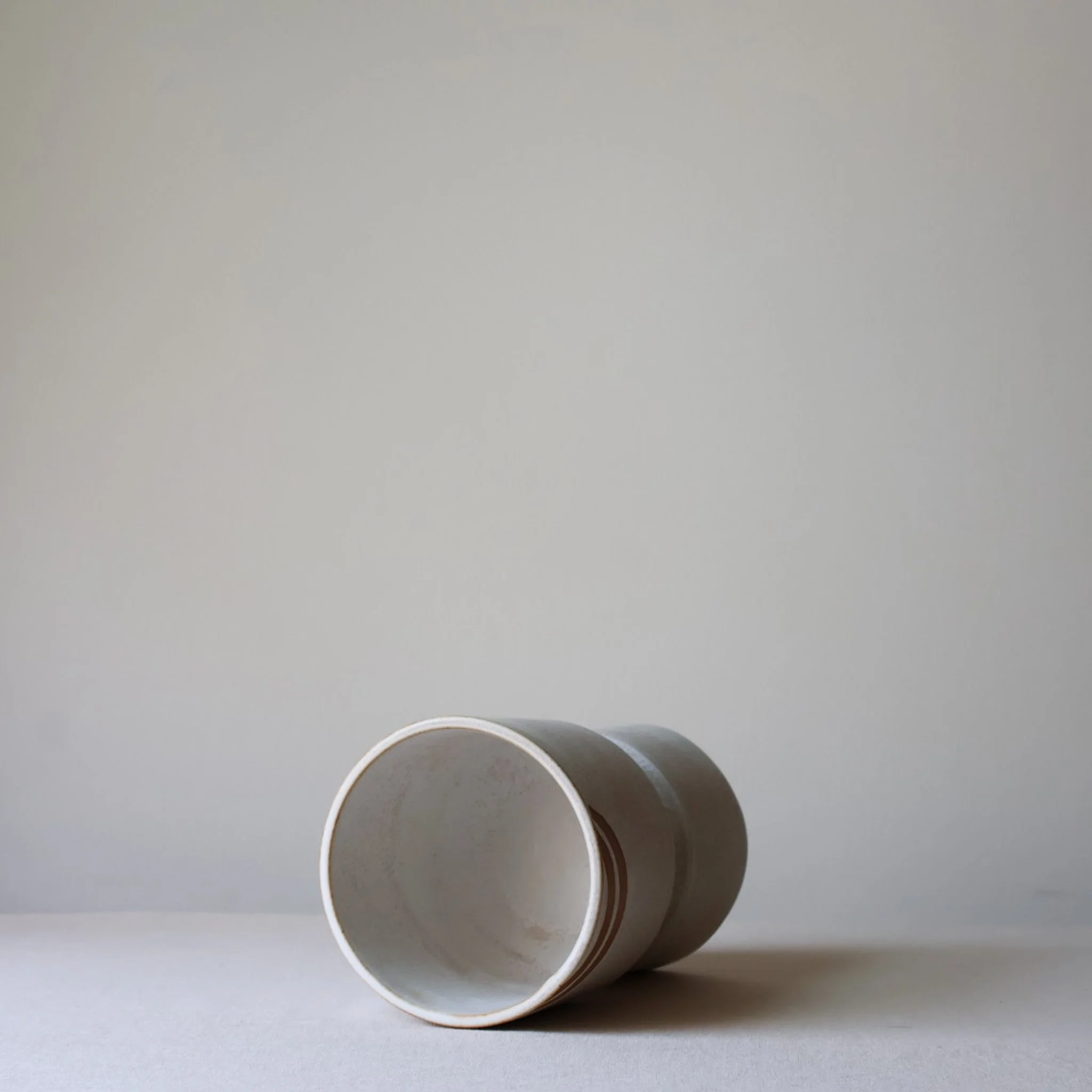 double-arch-pedestal-planter-2.jpg