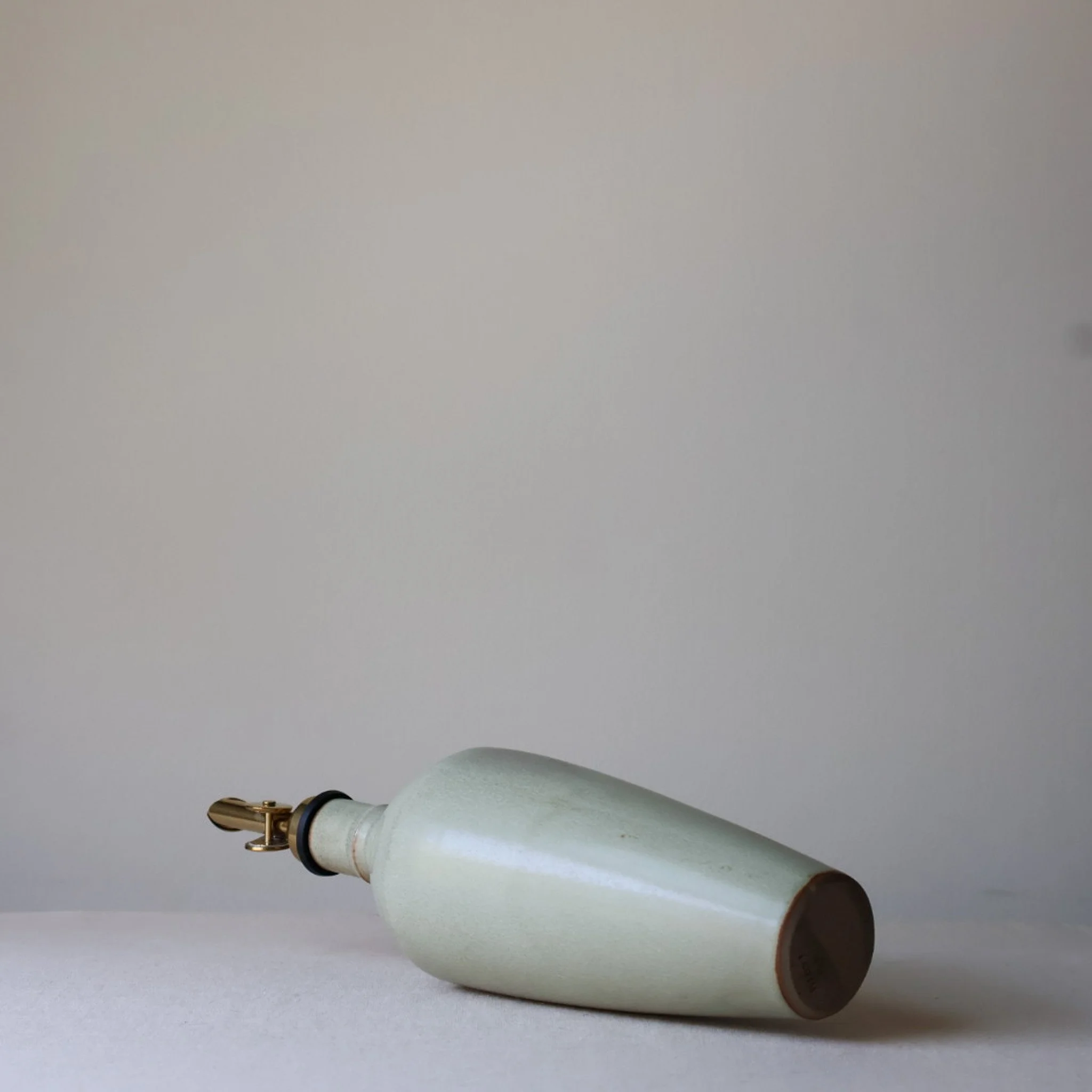 pistachio-taper-olive-oil-bottle-4.jpg