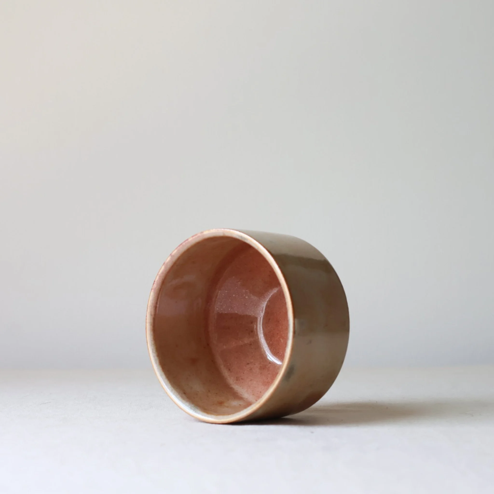 amber-shino-angular-cappuccino-cup-second-5.jpg