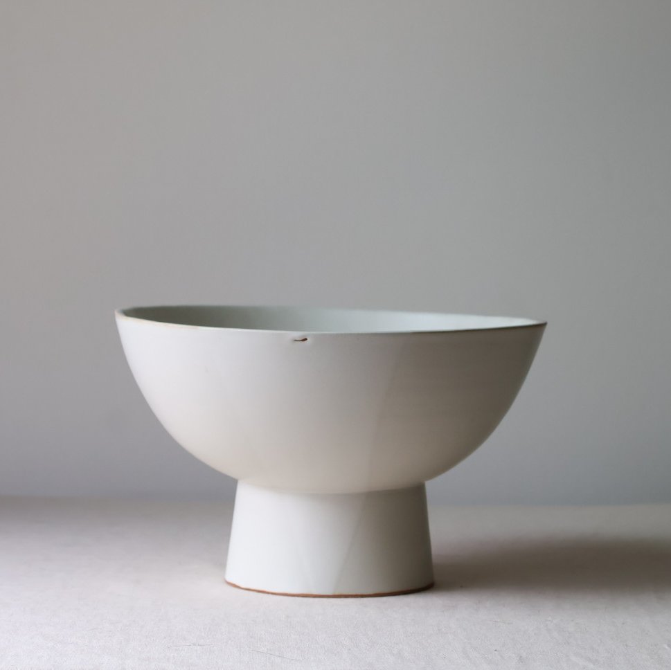 cream-pedestal-bowl-second-6.jpg