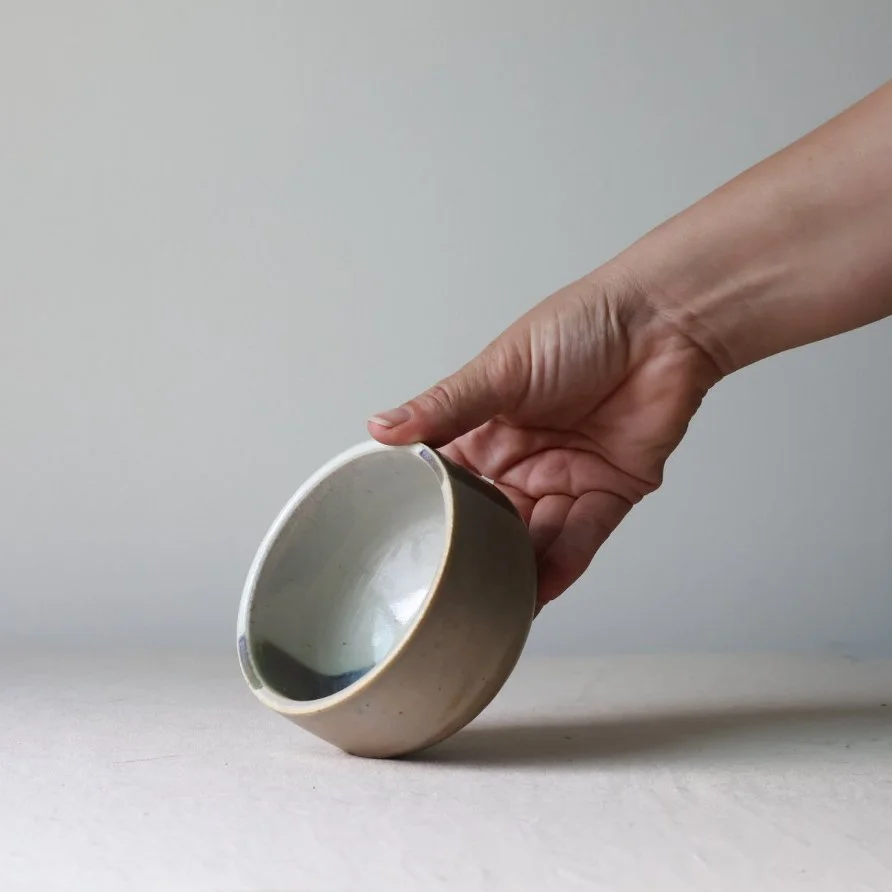 iridescent-overlap-latte-bowl-second-2.jpg