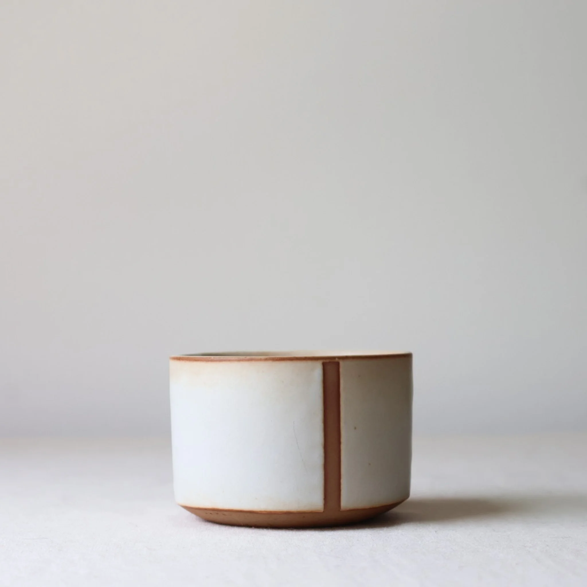 warm-white-line-resist-cappuccino-cup-second-3.jpg