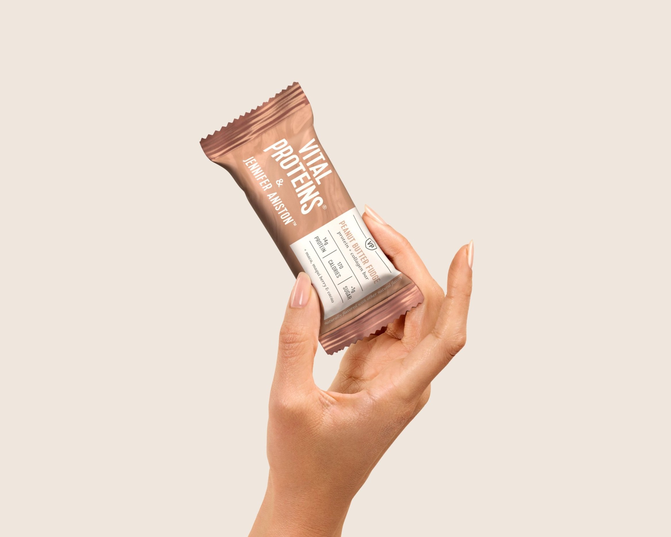 2022.1_VP_KRISTINA_BAR-HOLD_JA-BAR_1487_HIRES_V3_CL_DARK_CHOCOLATE_COCONUT.jpg