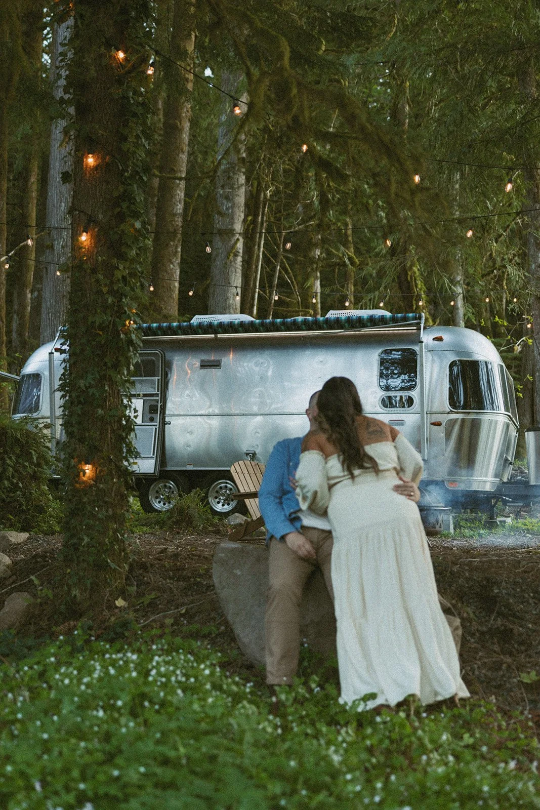 vow-renewal-mt-hood-oregon-highland-cow-farms-oregon-elopement-airstream-vintage-storytelling-dawn-photo-82.jpg