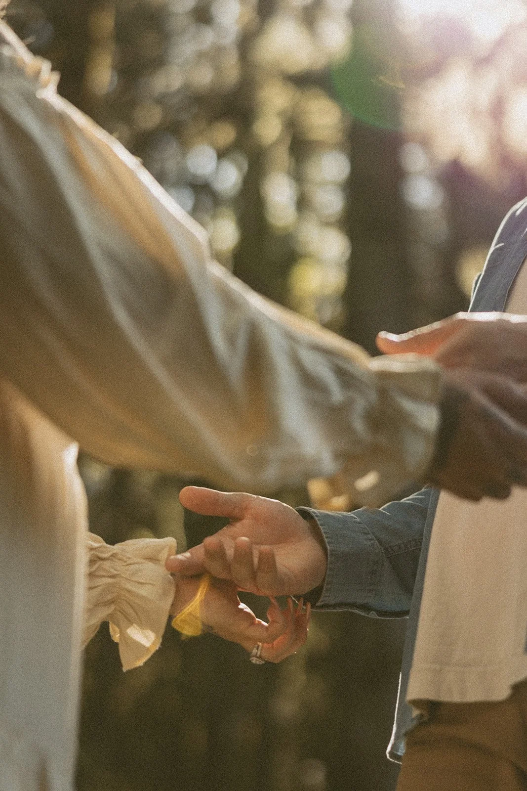 vow-renewal-mt-hood-oregon-highland-cow-farms-oregon-elopement-airstream-vintage-storytelling-dawn-photo-46.jpg