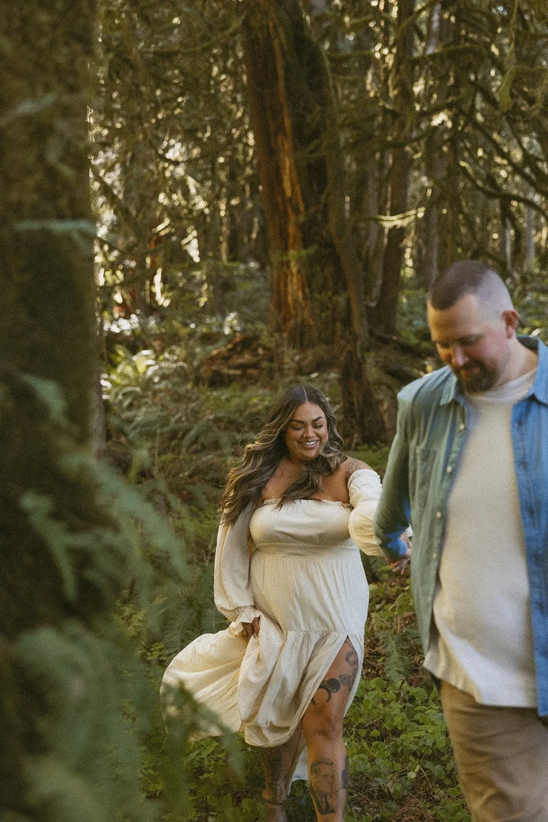 vow-renewal-mt-hood-oregon-highland-cow-farms-oregon-elopement-airstream-vintage-storytelling-dawn-photo-50.jpg