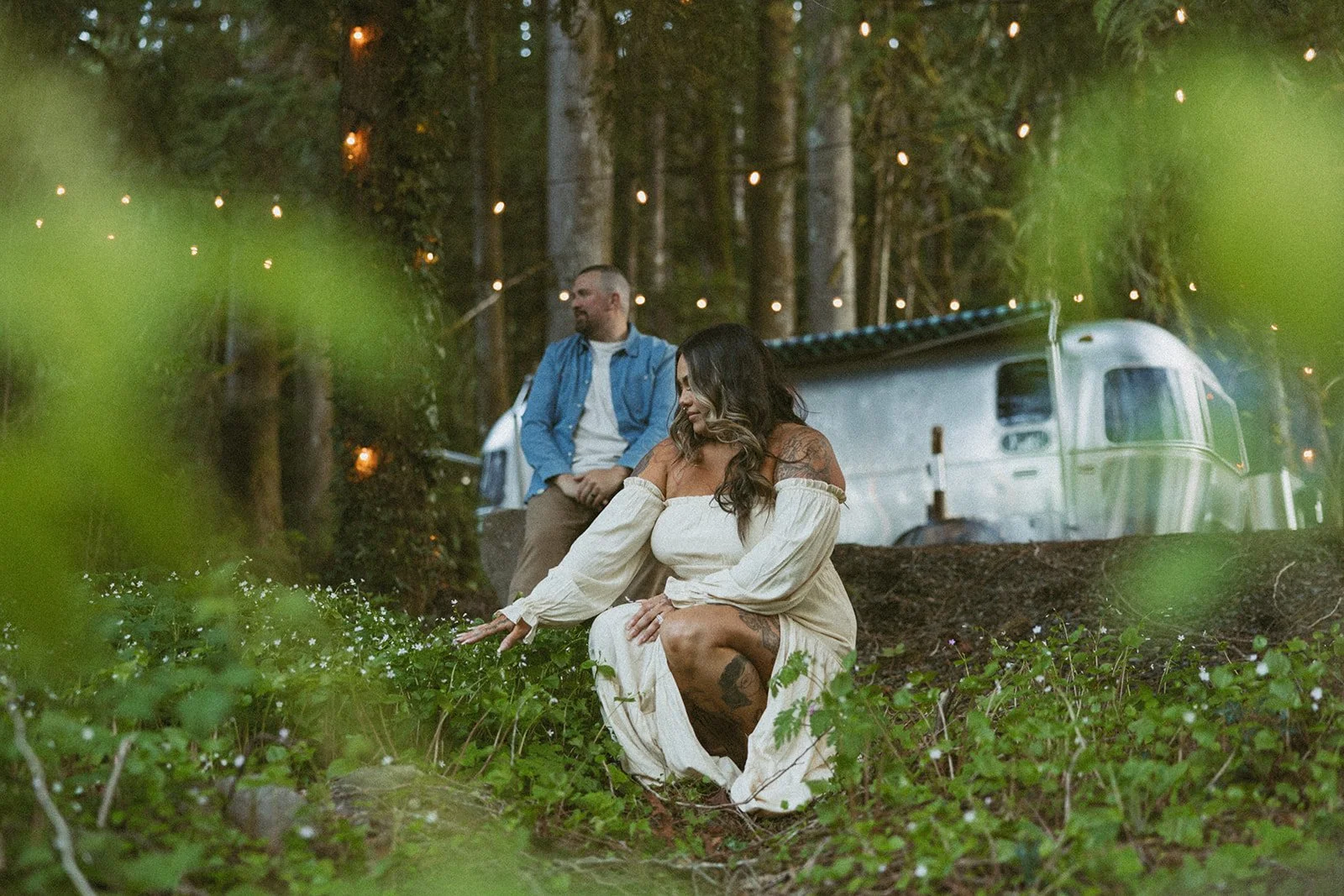 vow-renewal-mt-hood-oregon-highland-cow-farms-oregon-elopement-airstream-vintage-storytelling-dawn-photo-81.jpg