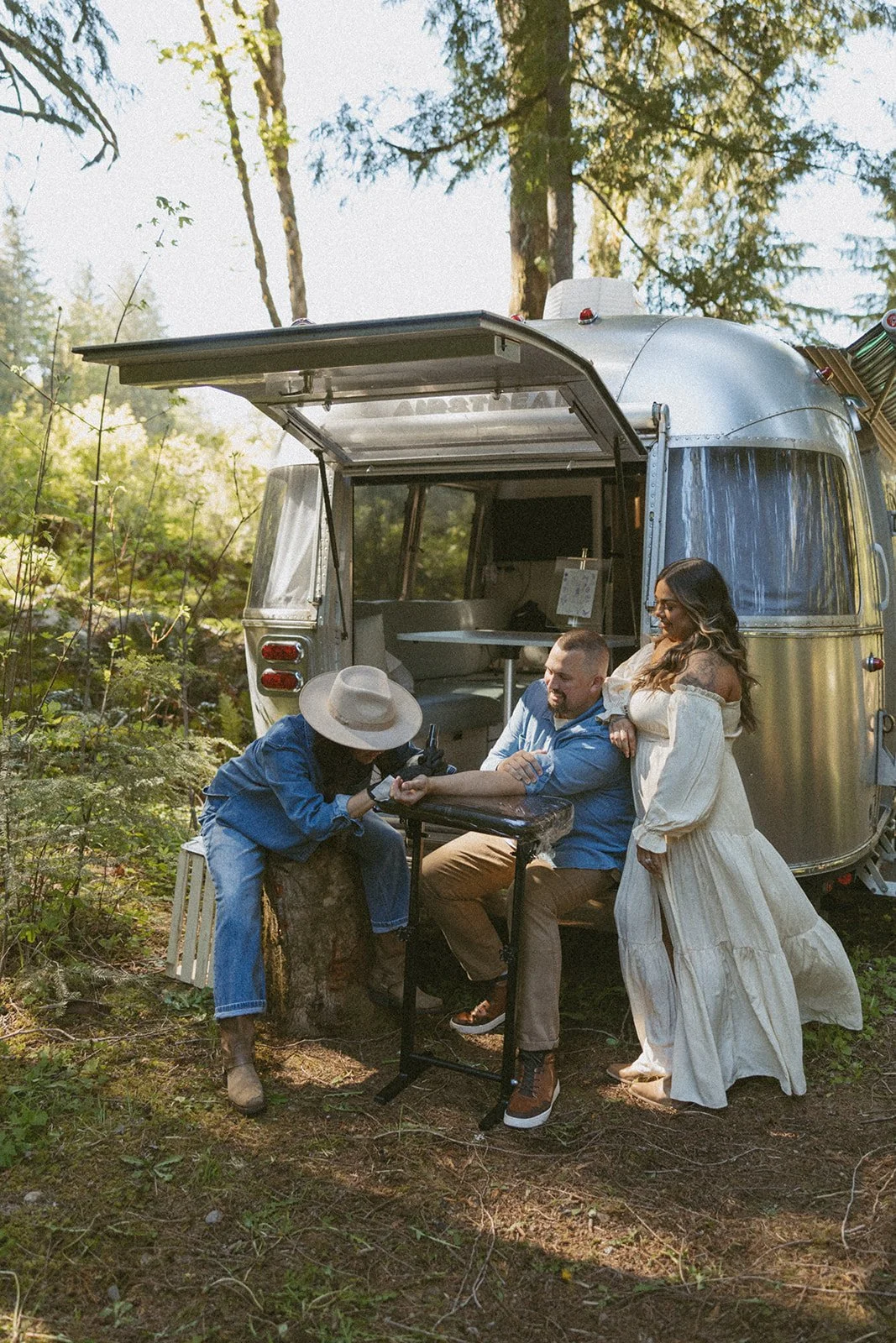 vow-renewal-mt-hood-oregon-highland-cow-farms-oregon-elopement-airstream-vintage-storytelling-dawn-photo-30.jpg