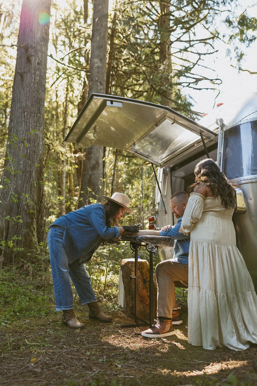 vow-renewal-mt-hood-oregon-highland-cow-farms-oregon-elopement-airstream-vintage-storytelling-dawn-photo-35.jpg