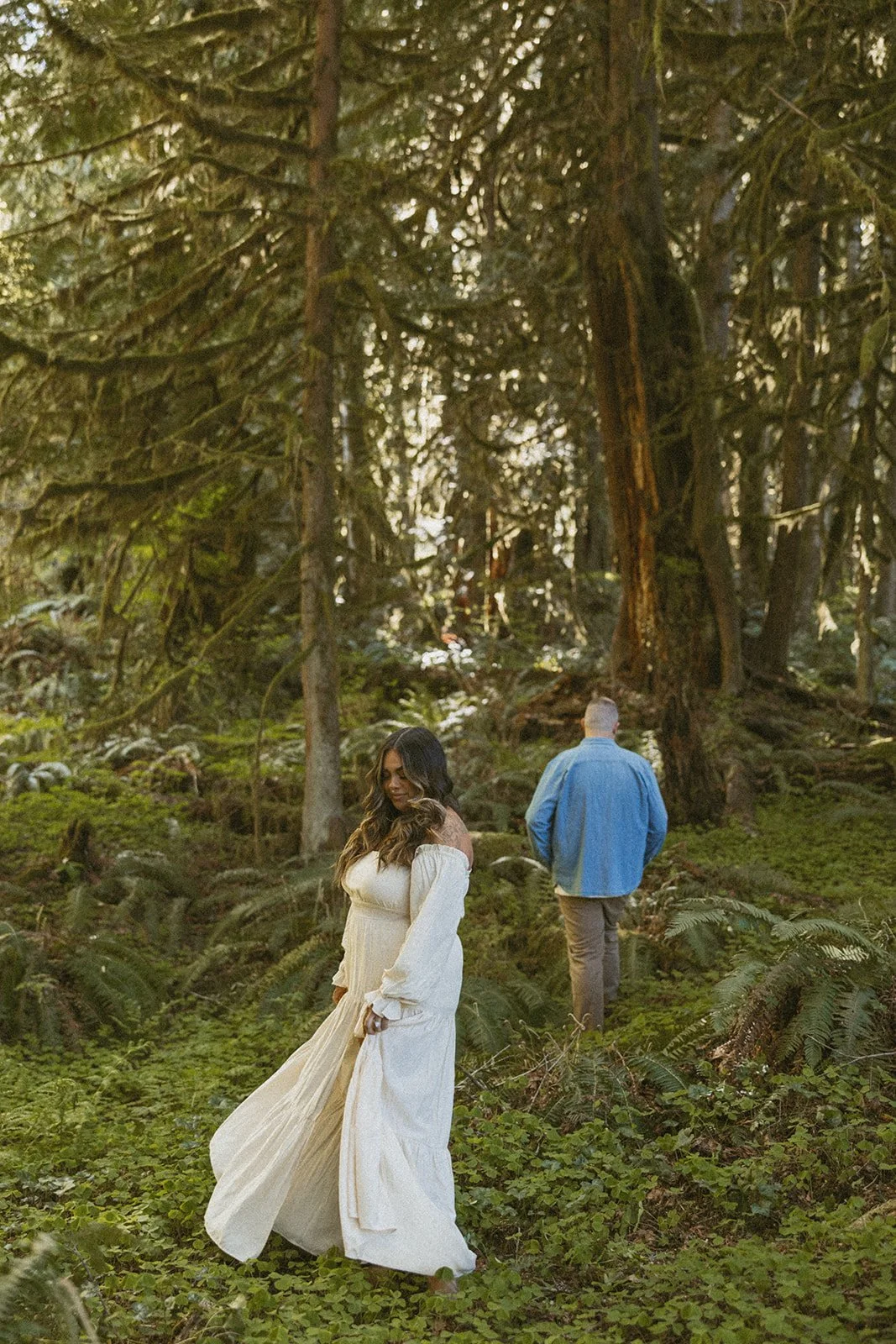 vow-renewal-mt-hood-oregon-highland-cow-farms-oregon-elopement-airstream-vintage-storytelling-dawn-photo-48.jpg