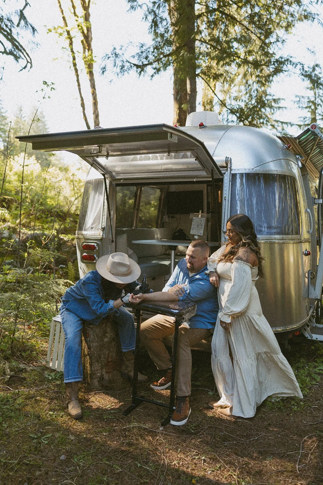 vow-renewal-mt-hood-oregon-highland-cow-farms-oregon-elopement-airstream-vintage-storytelling-dawn-photo-31.jpg