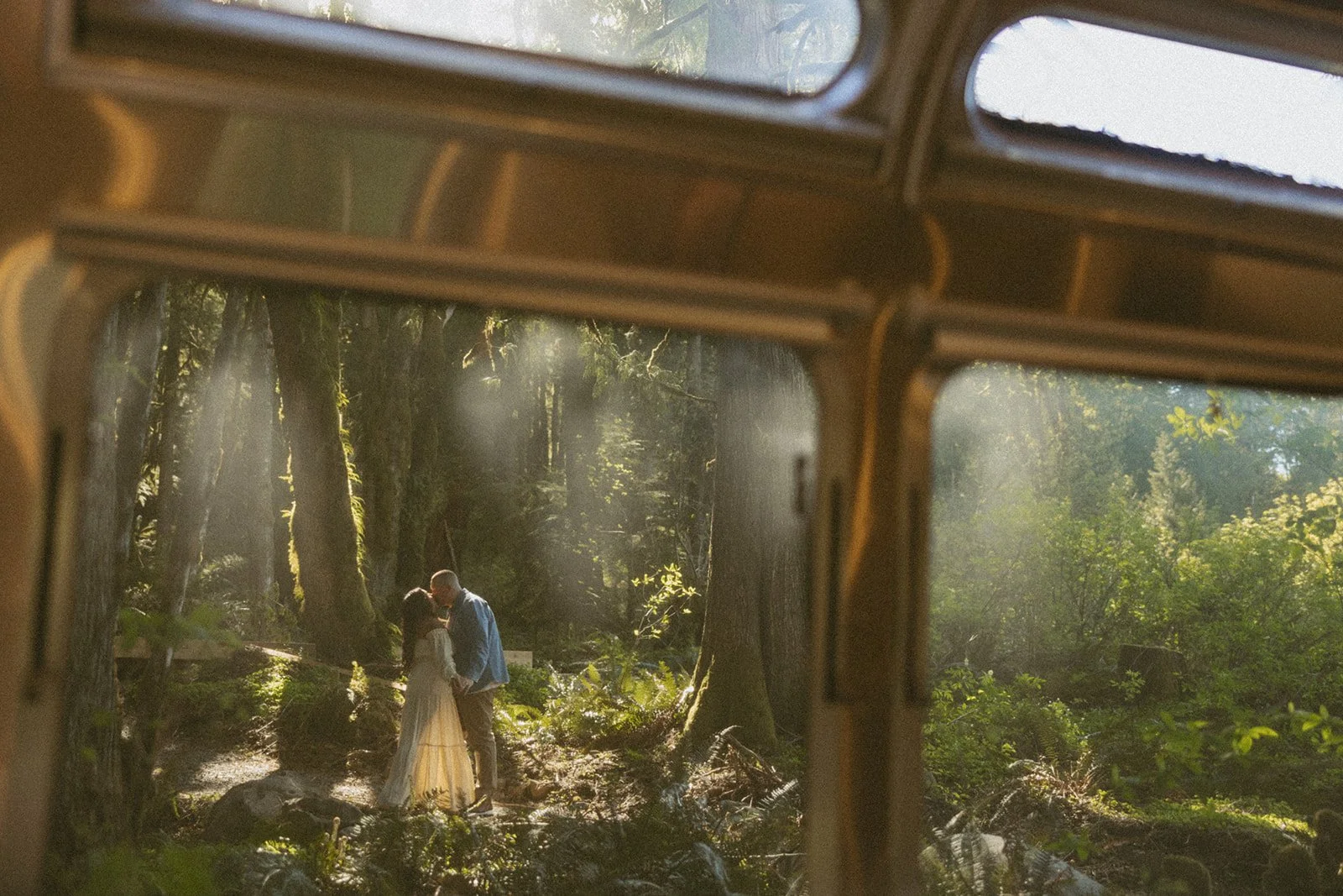 vow-renewal-mt-hood-oregon-highland-cow-farms-oregon-elopement-airstream-vintage-storytelling-dawn-photo-42.jpg