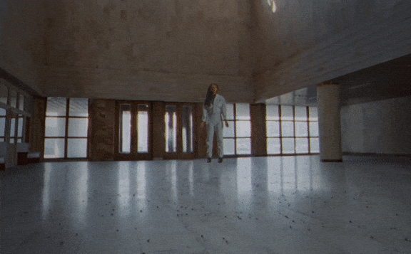 FLOATING & FLYING_DAY_2_25.gif