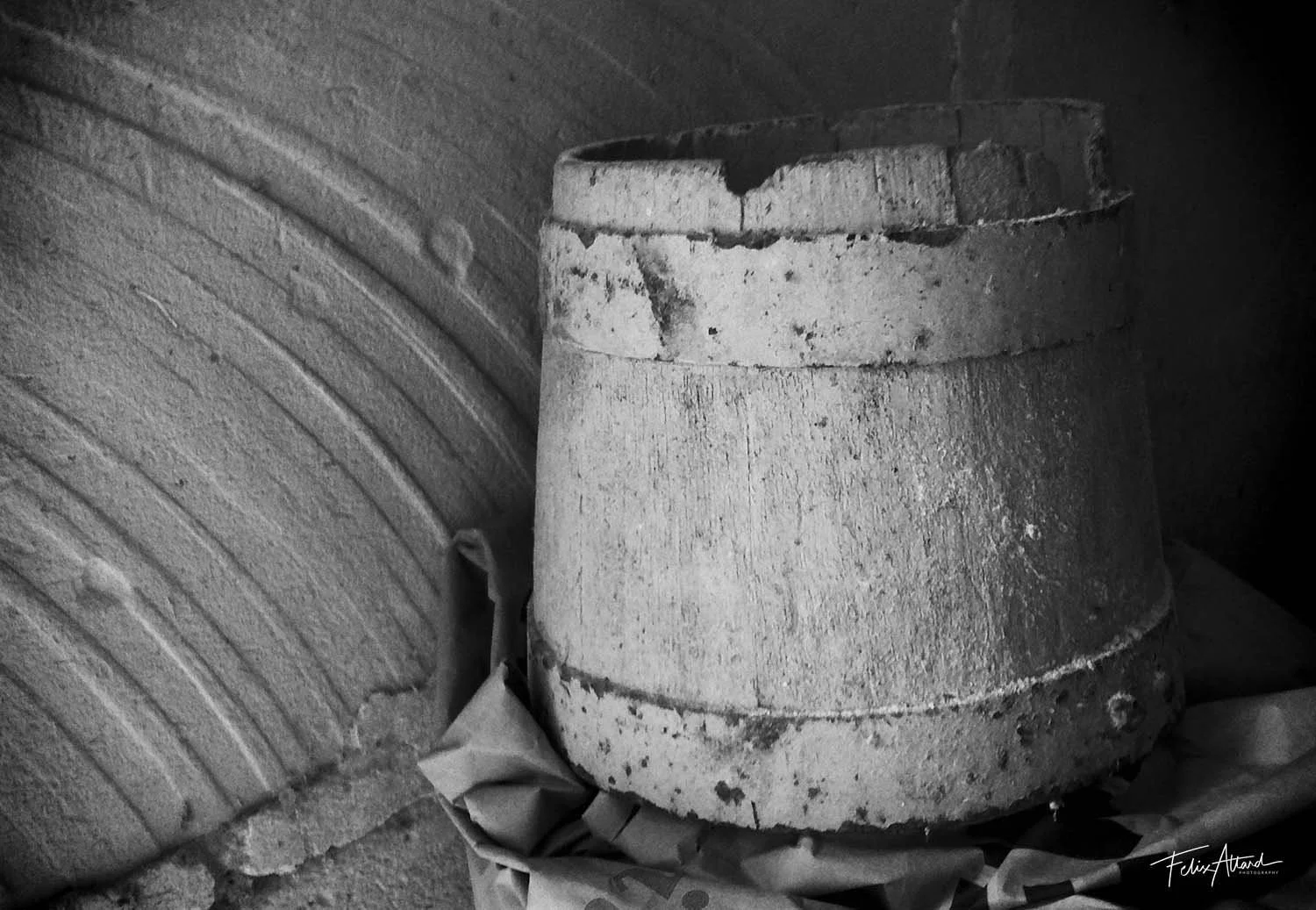 wooden-bucket.jpg