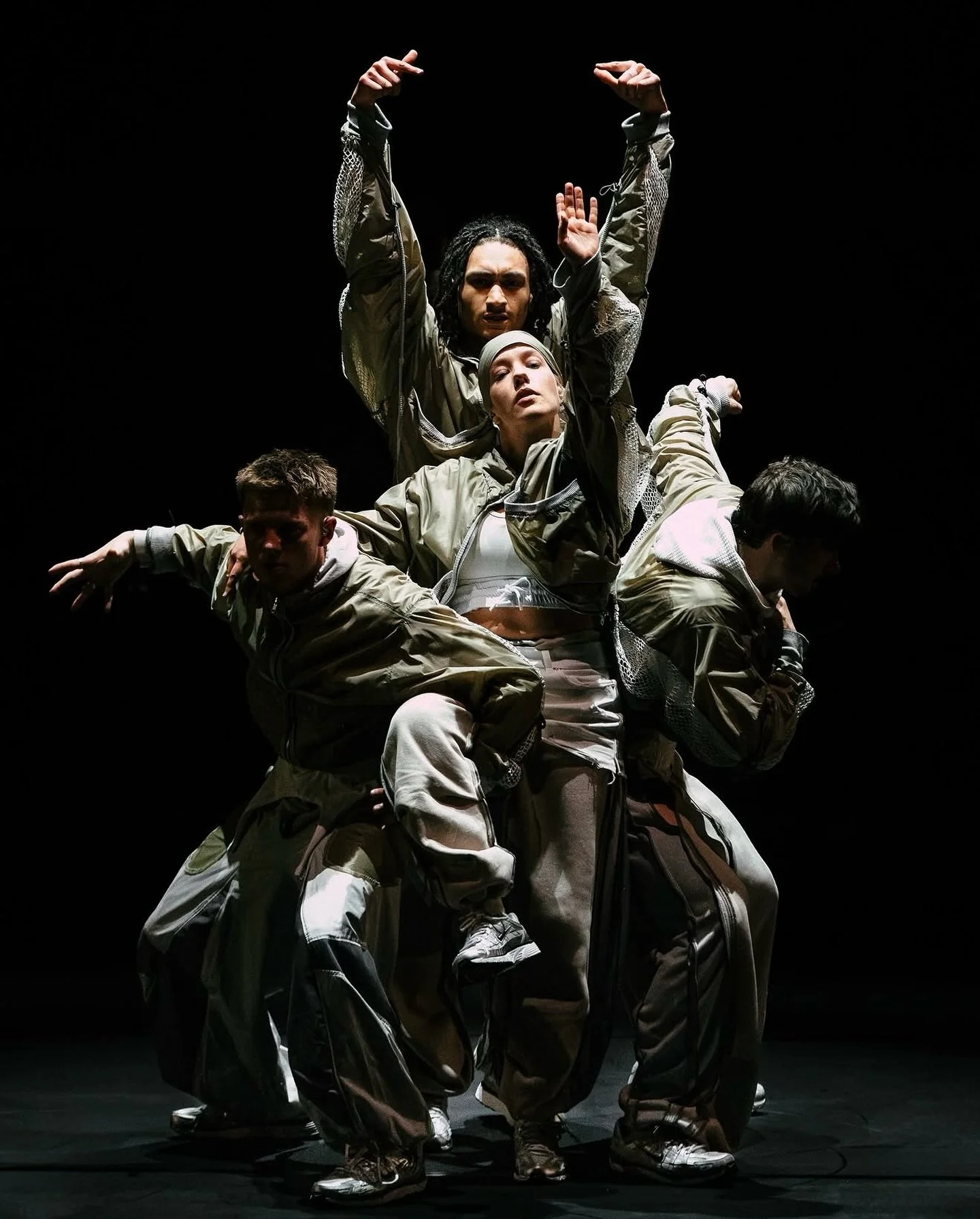 Never taking this for granted. 

CYCLES by @boyblue_uk at @roundhouseldn this April, performed with my warrior friends @niceyb_ @parisrhiannecrossley @coreyowens_ @evionmantis1 @jimmyaceallan @kelseyhydromiller @tanaka_atb @kyron_jake. Supported and 