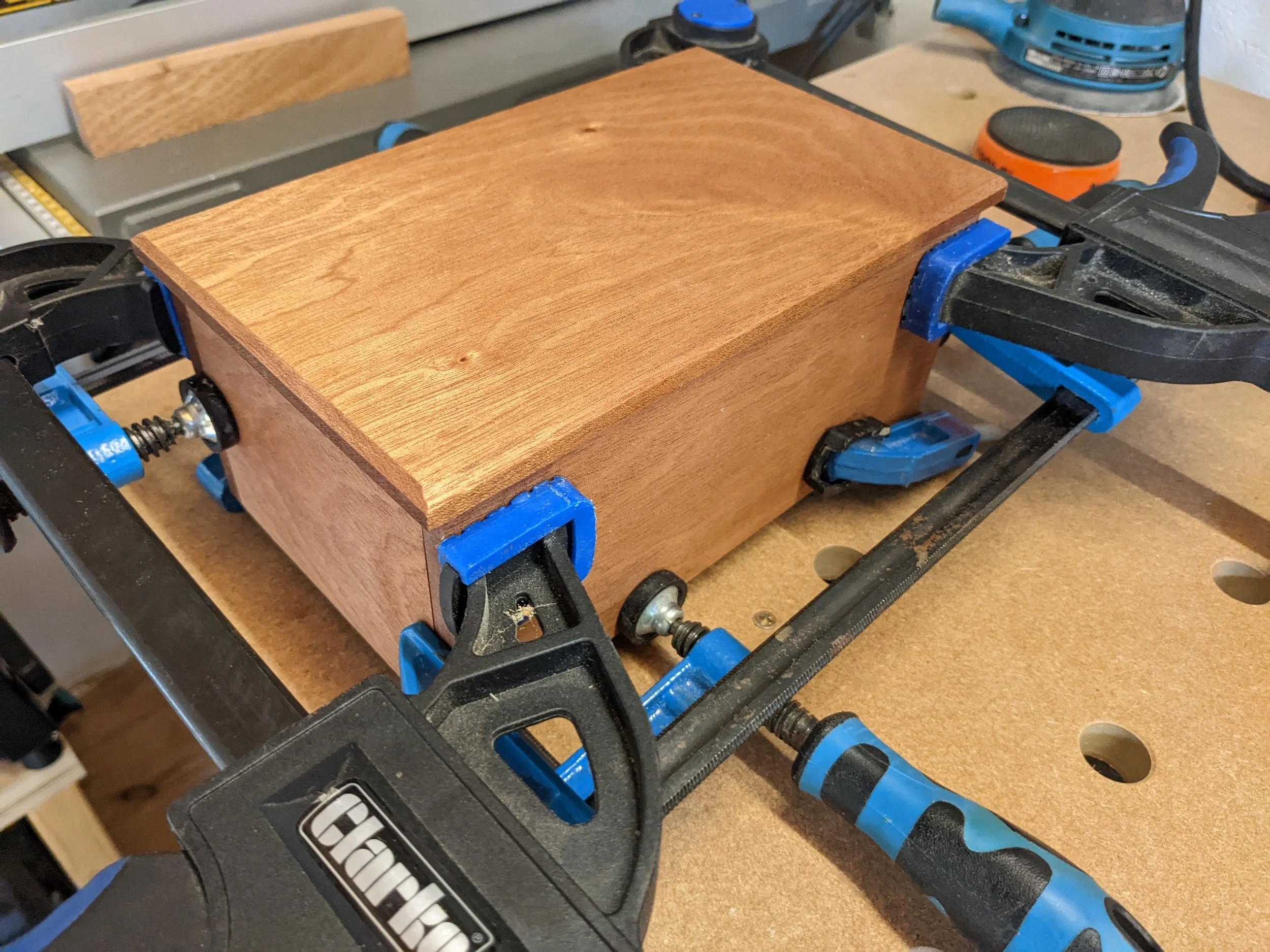 4. The box assembled with glue only