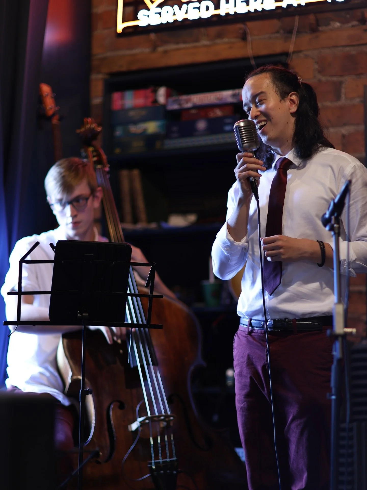 Captured moments by @sees.how.di

@kirwinguitar - Guitar
@jstandersley - Double Bass 

🎶 Available for corporate functions, weddings &amp; private bookings.
👉 www.jackheavenor.com

#CorporateEntertainment #WeddingJazz #EventMusic #LiveJazz #SwingJa