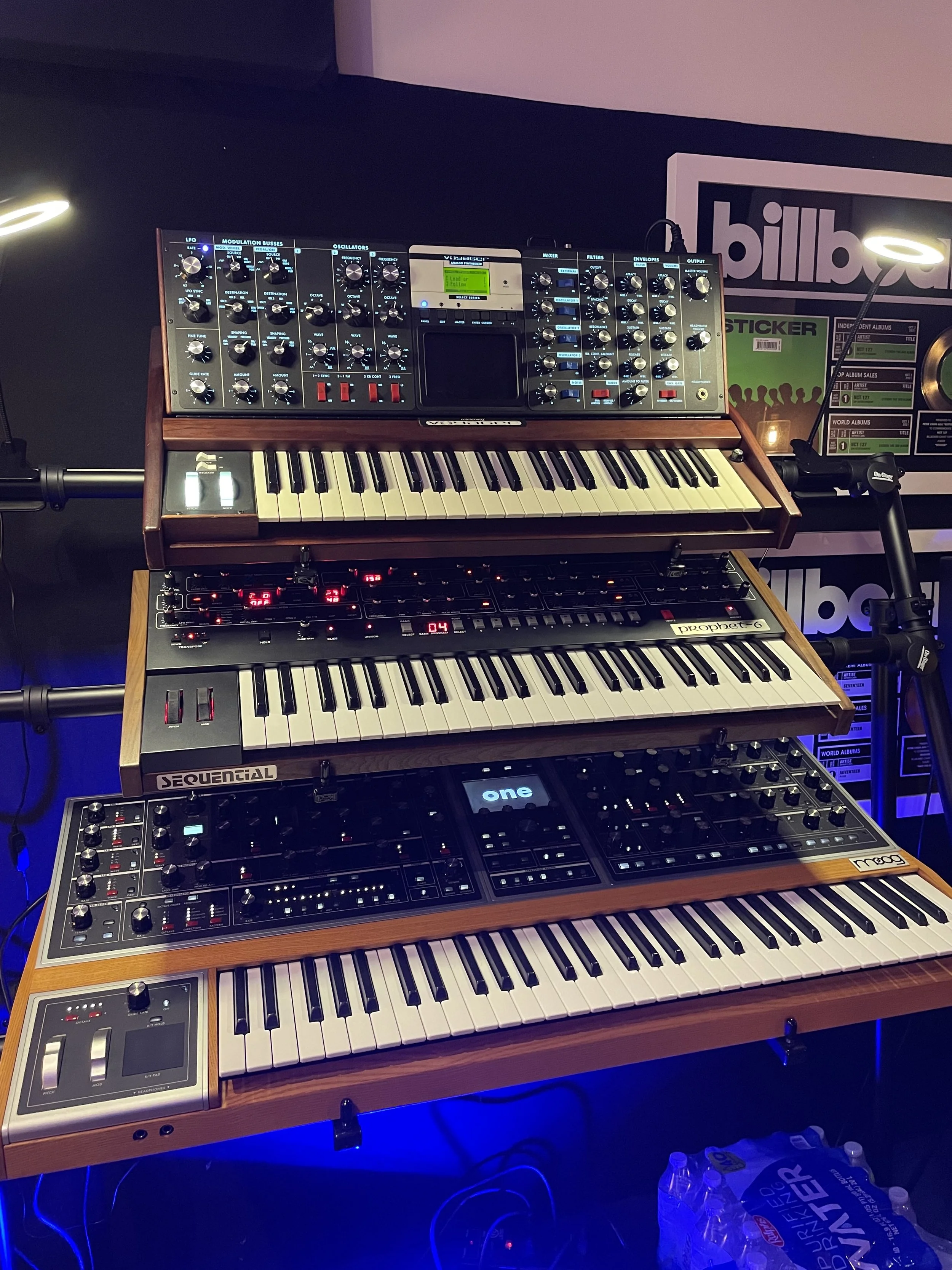 pianos.jpg