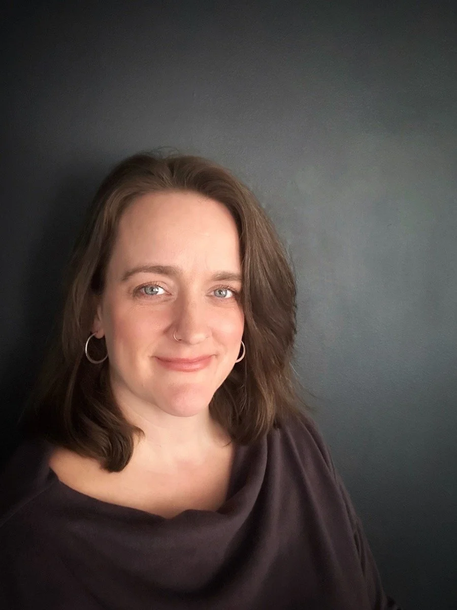 Portrait of Beth Tutt, licensed art therapist