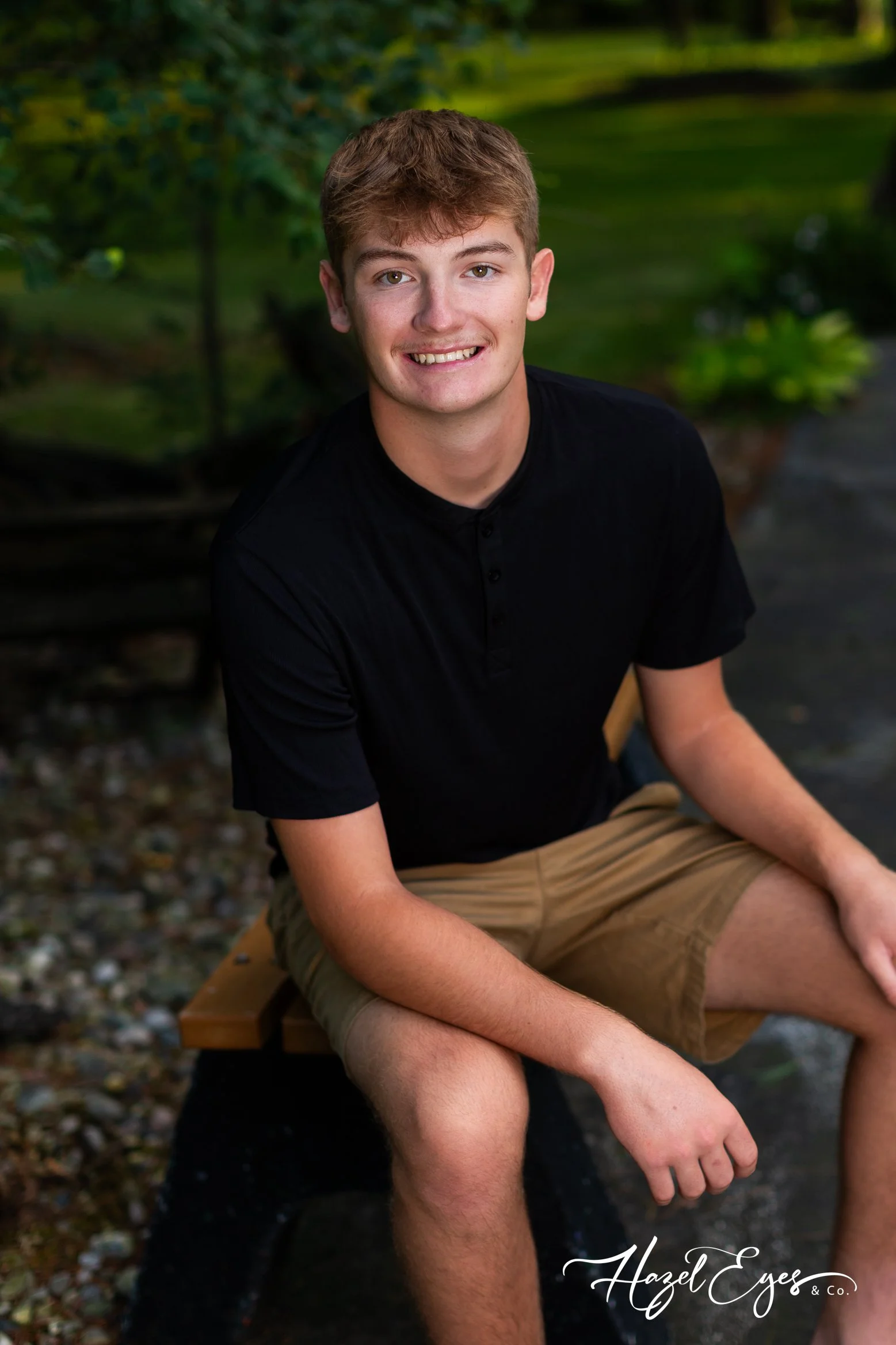 DrewSchmidt-2024-SeniorPhotos-41.jpg
