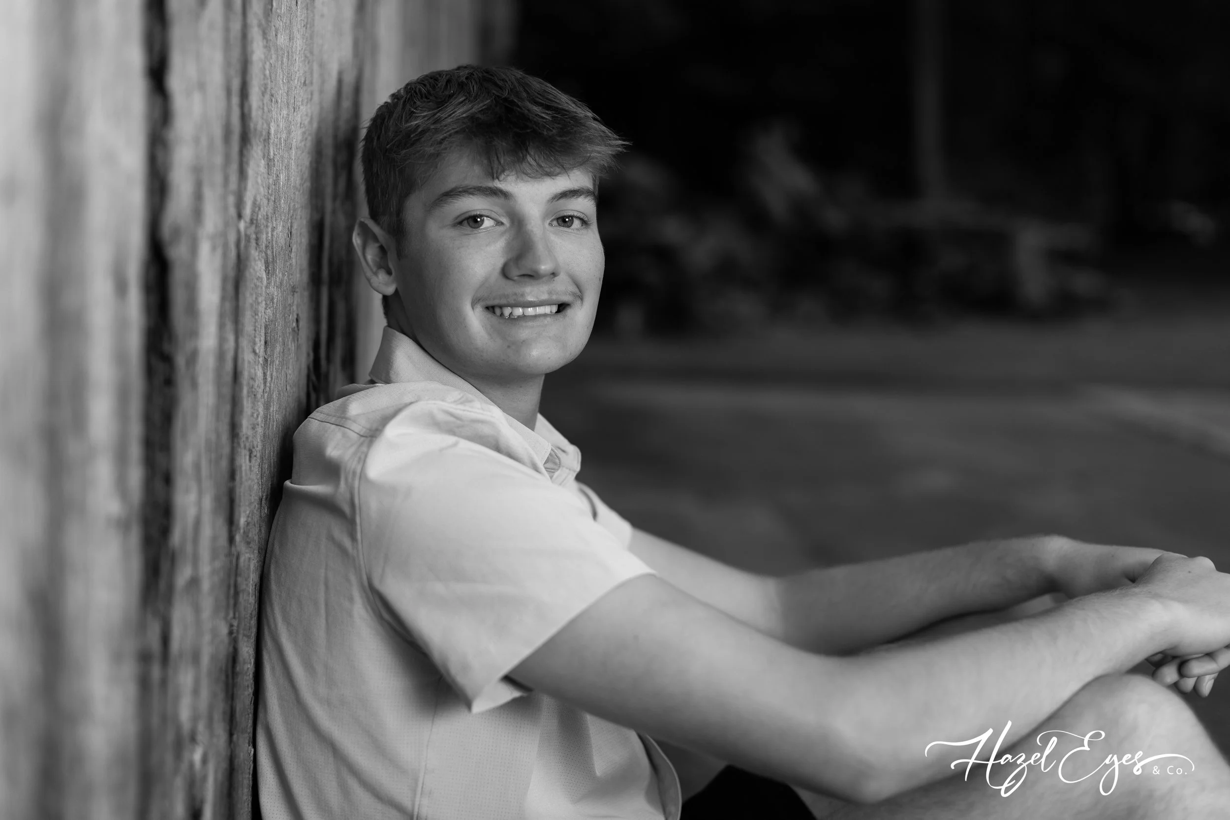 DrewSchmidt-2024-SeniorPhotos-20.jpg