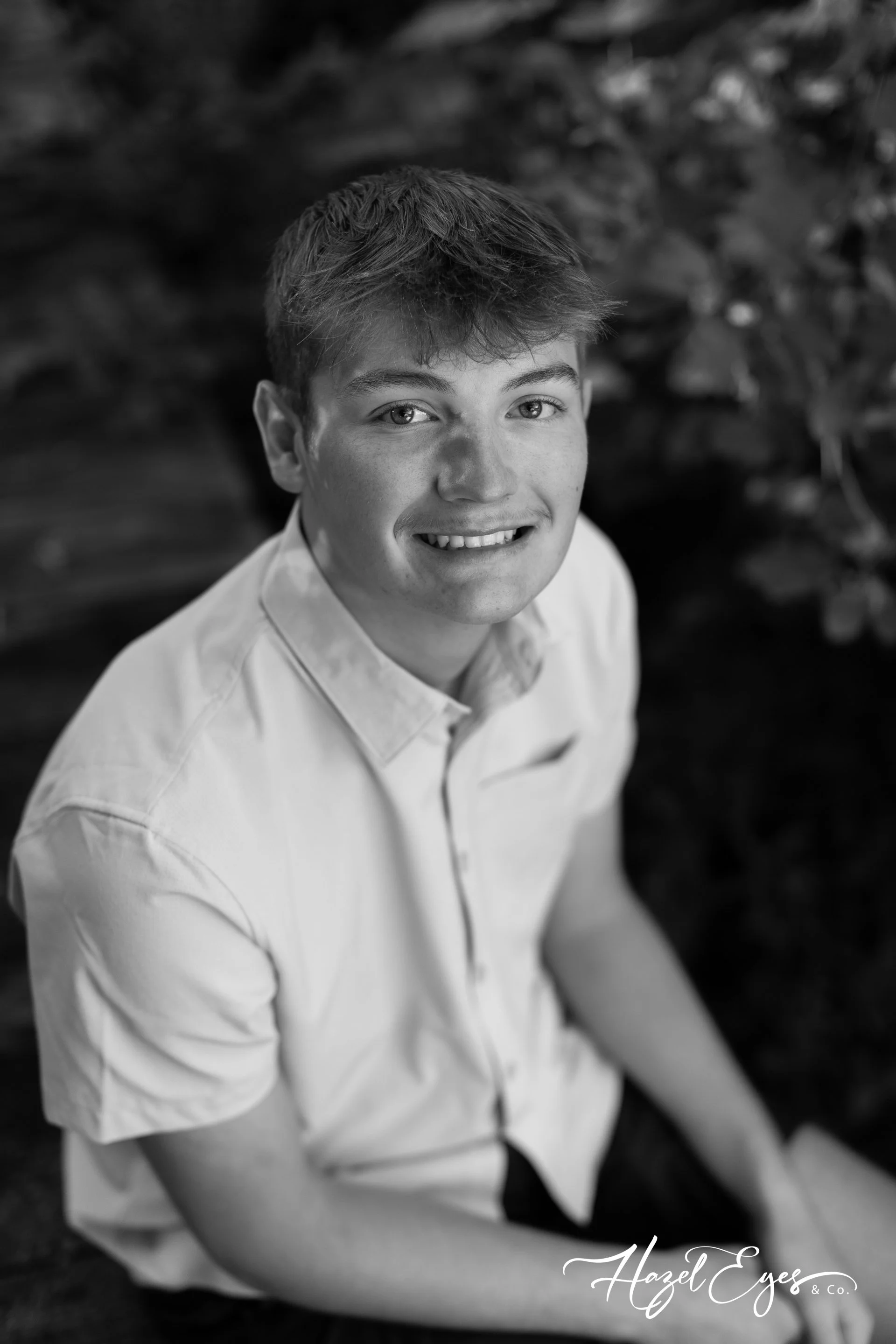 DrewSchmidt-2024-SeniorPhotos-12.jpg
