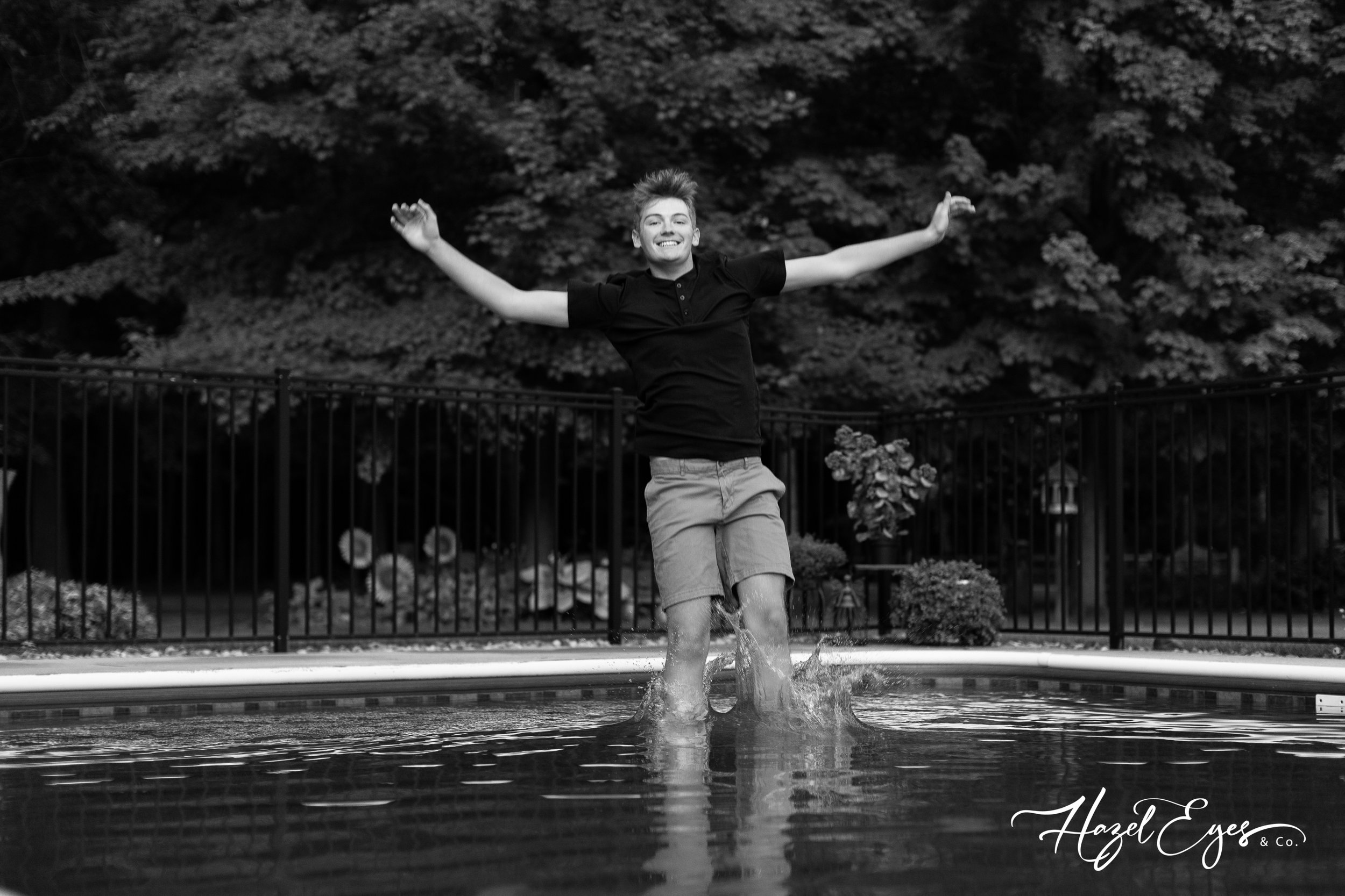 DrewSchmidt-2024-SeniorPhotos-118.jpg