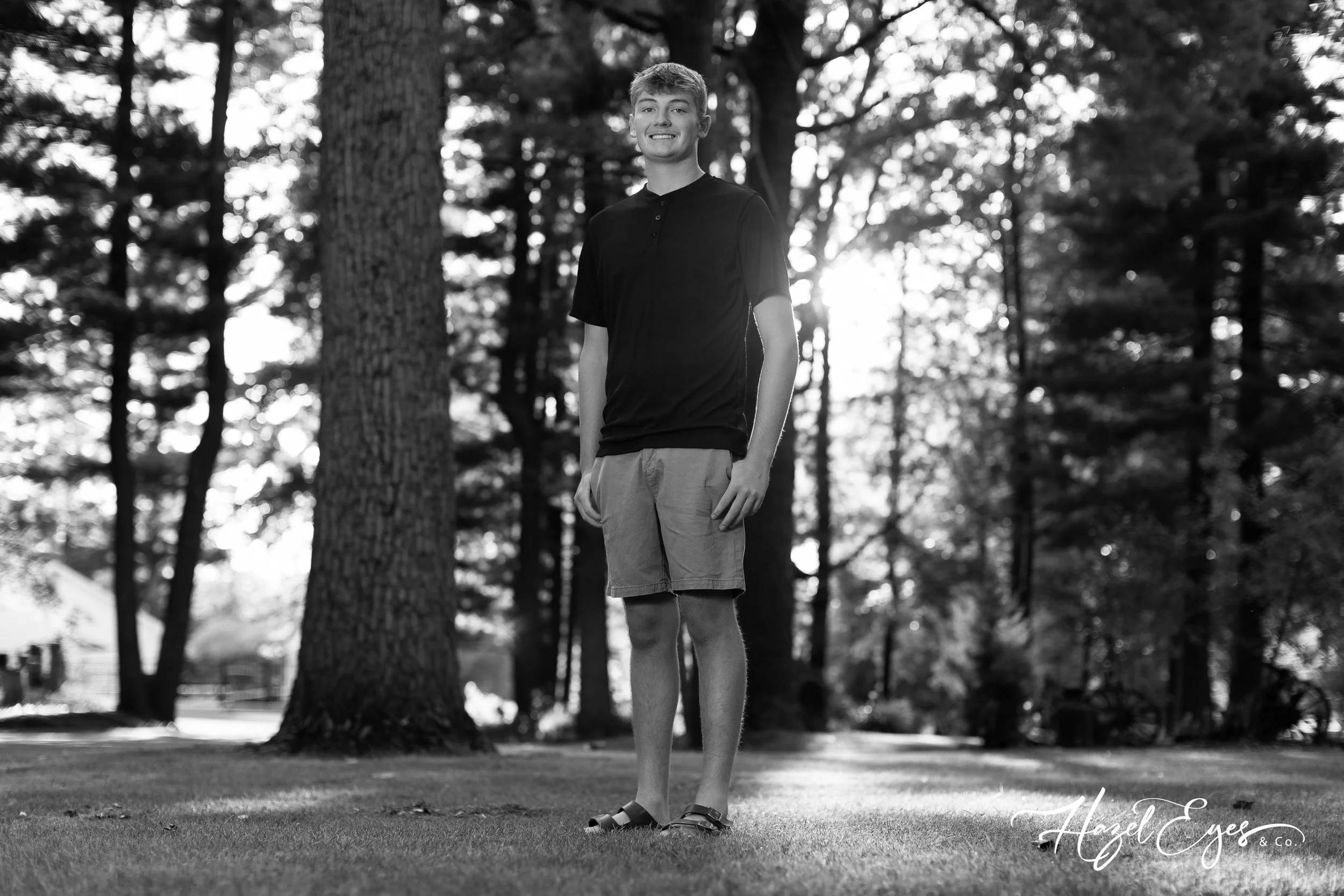 DrewSchmidt-2024-SeniorPhotos-34.jpg