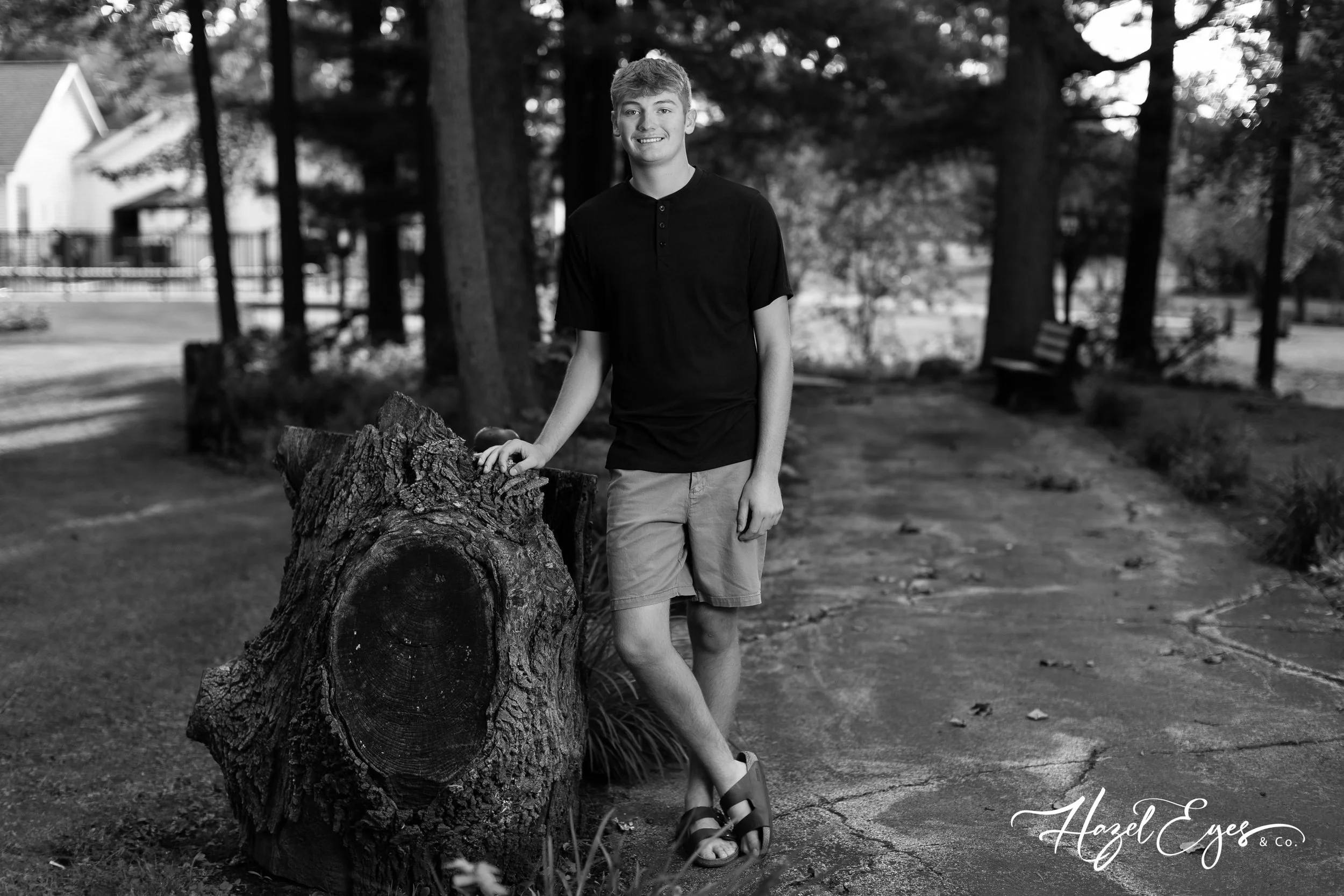 DrewSchmidt-2024-SeniorPhotos-54.jpg