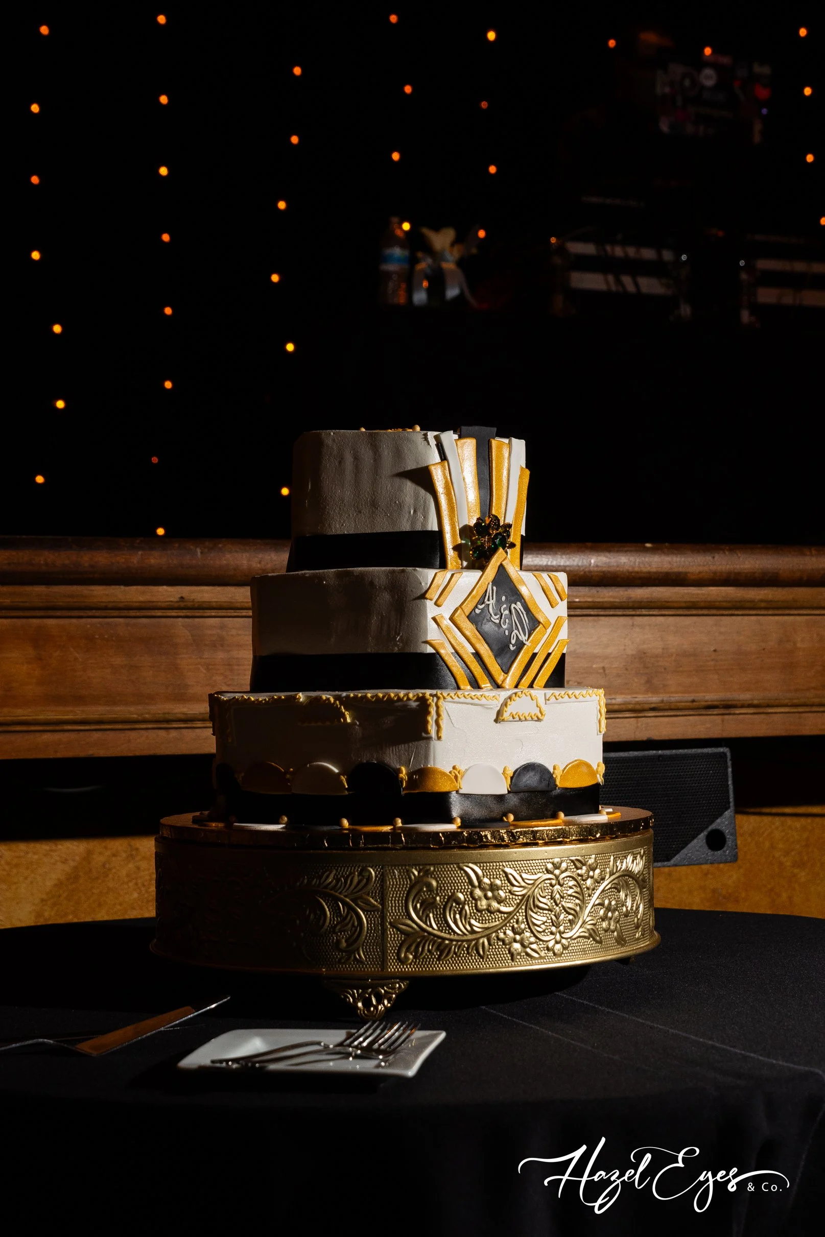 Downtown Detroit Wedding Michigan wedding photographer Detroit, MI hazel eyes and co. Hazel Eyes & Co. Great Gatsby 1920s Wedding Gem Theatre Top Hat