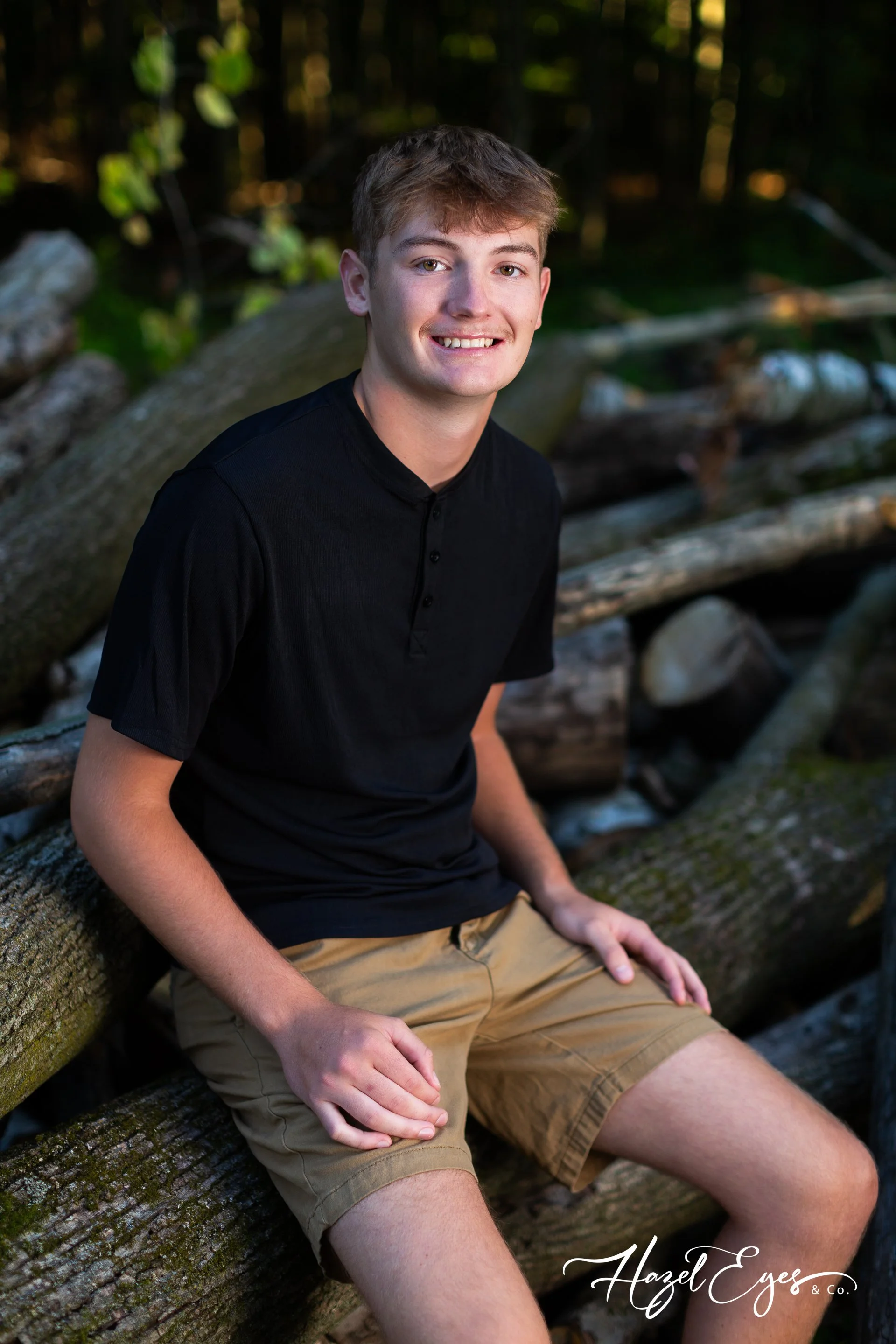 DrewSchmidt-2024-SeniorPhotos-29.jpg