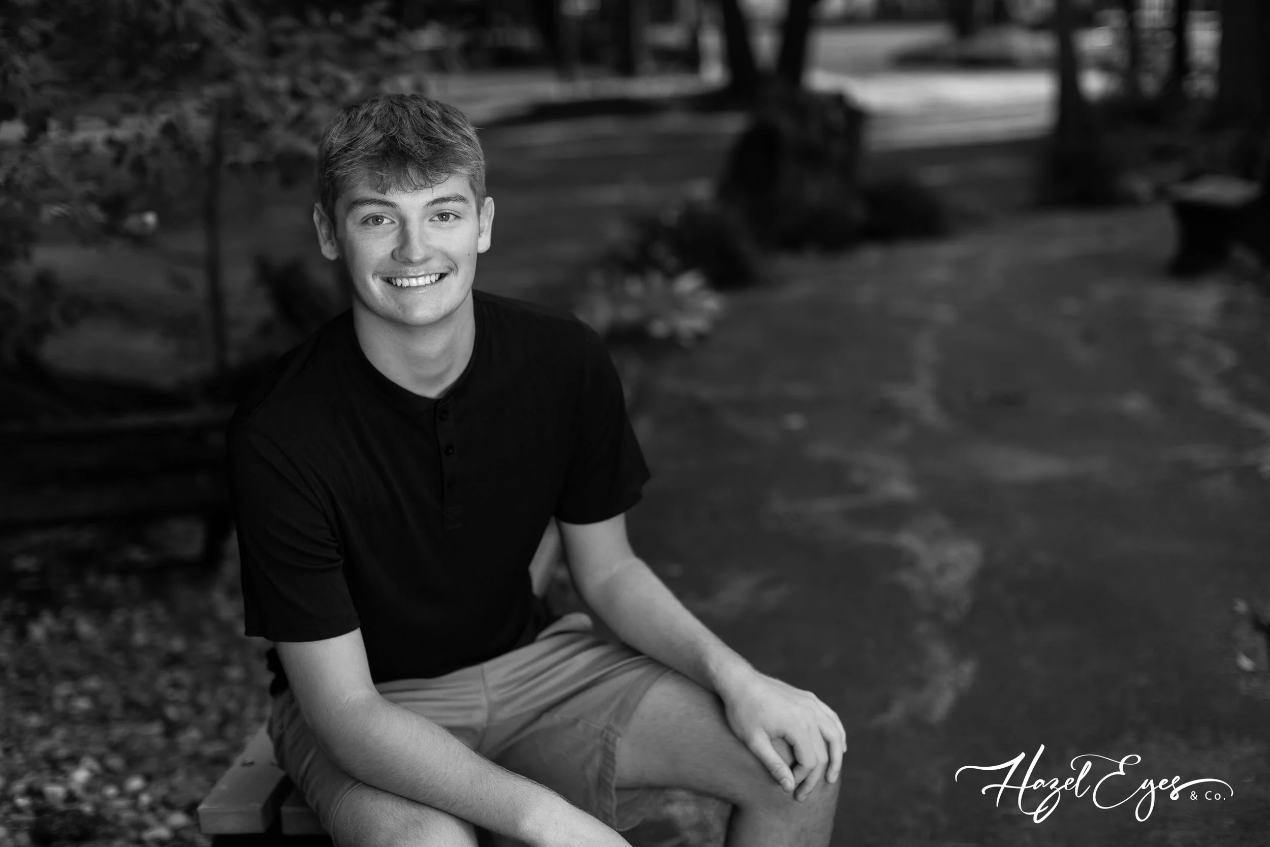 DrewSchmidt-2024-SeniorPhotos-44.jpg
