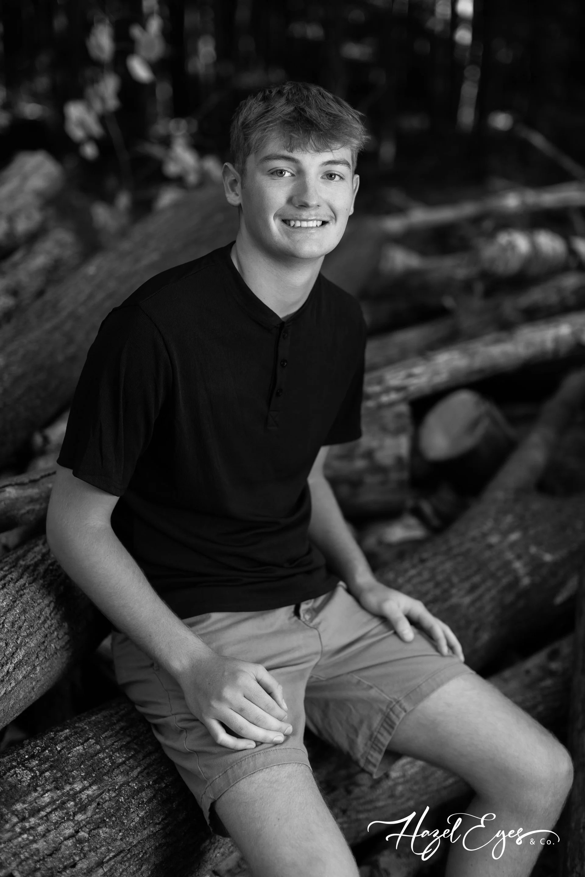DrewSchmidt-2024-SeniorPhotos-30.jpg