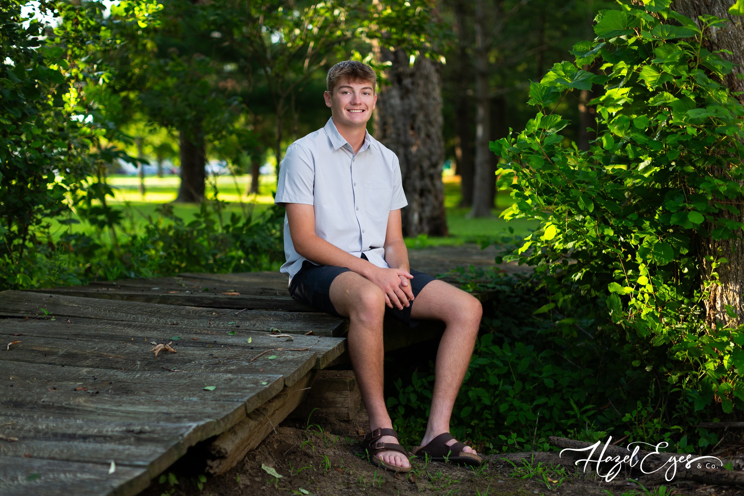 DrewSchmidt-2024-SeniorPhotos-1.jpg