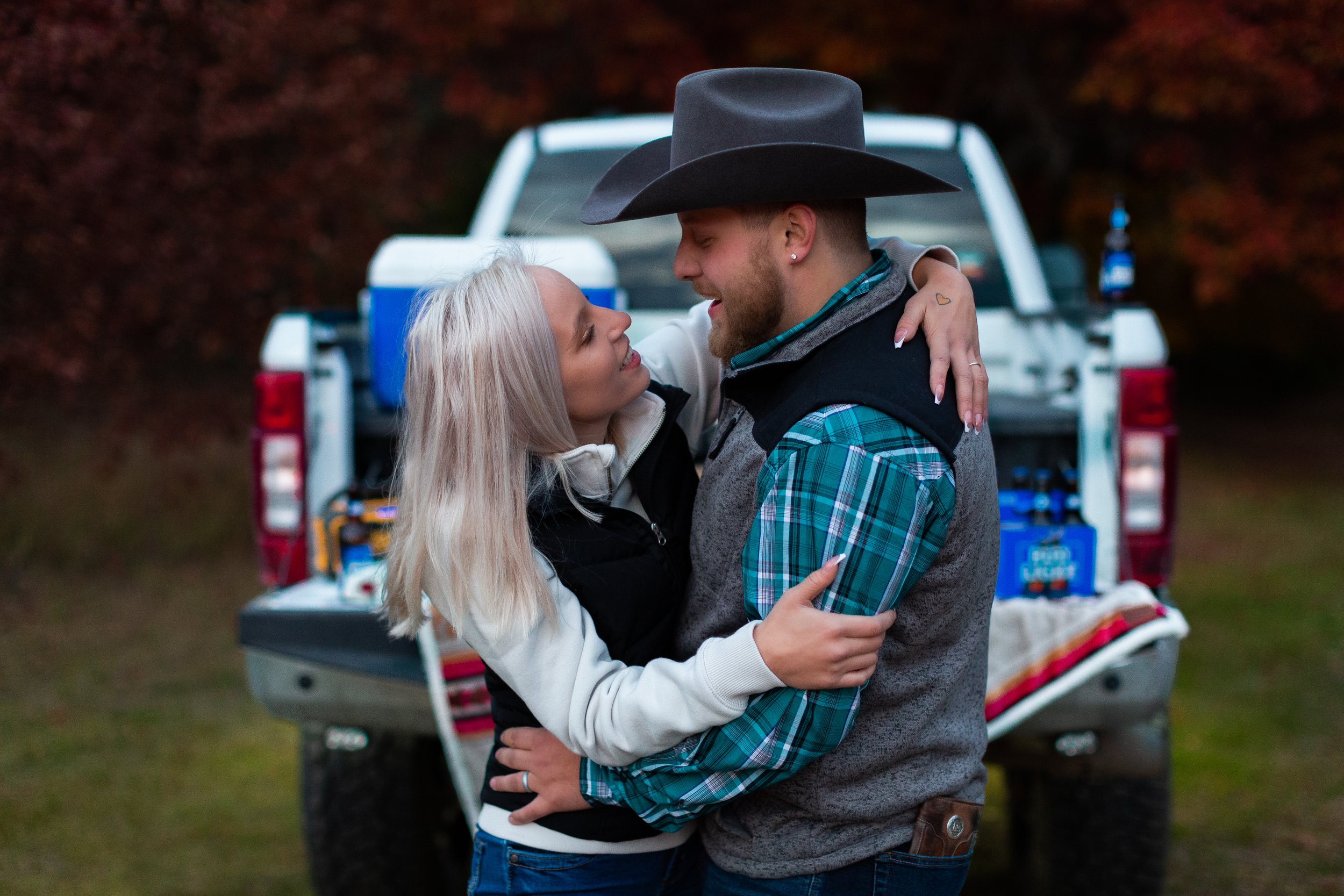 Nick-Nadya-ESession-10162022-52.jpg