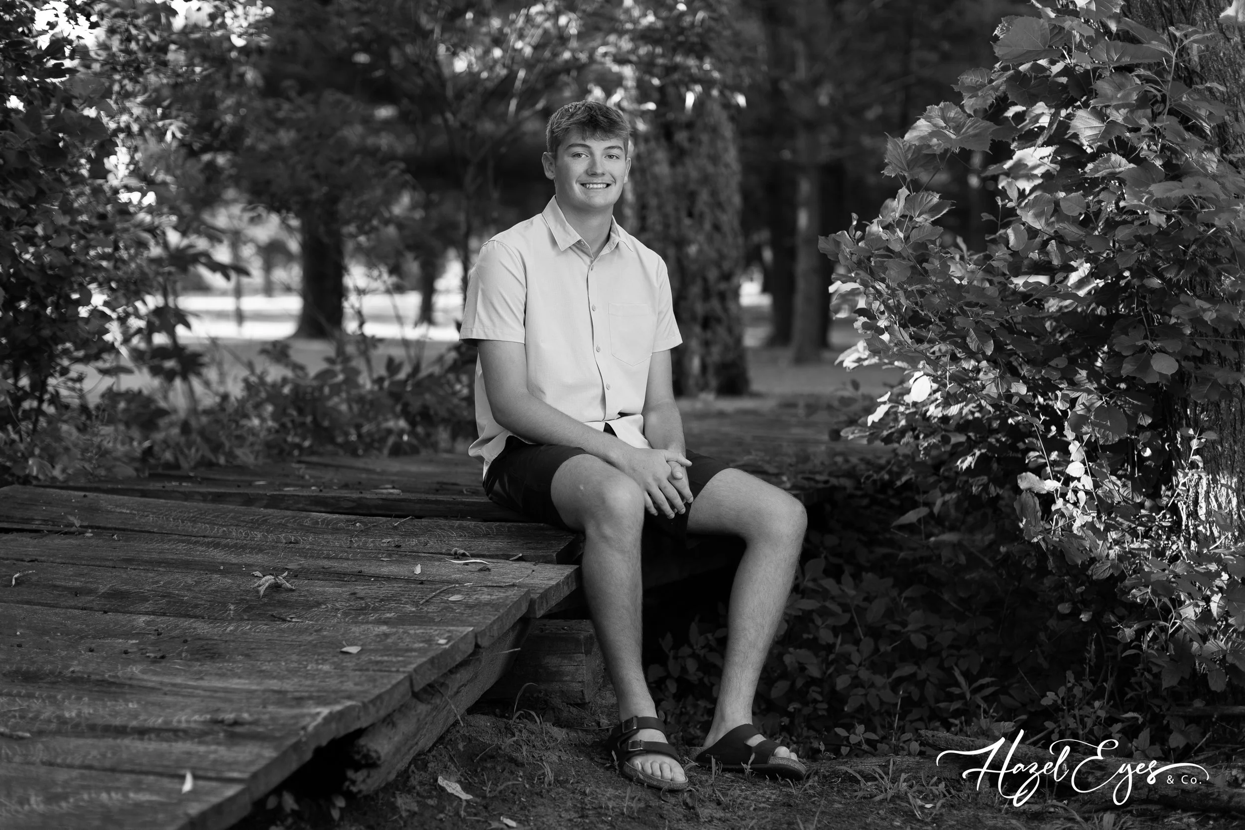 DrewSchmidt-2024-SeniorPhotos-2.jpg