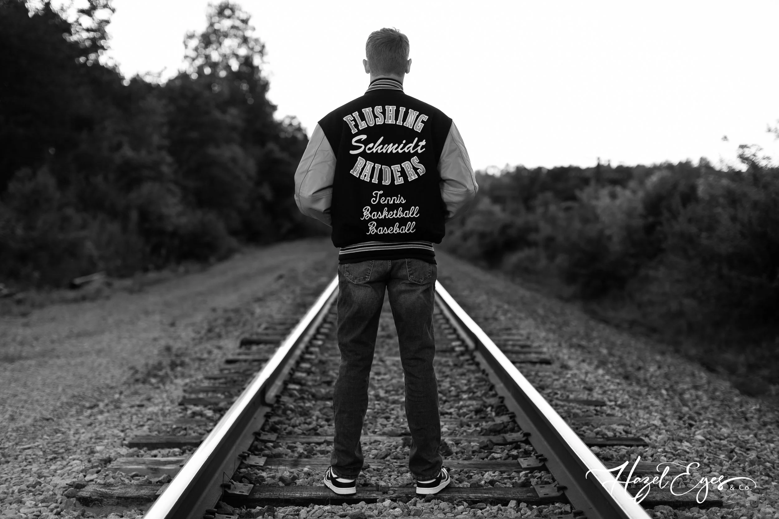 DrewSchmidt-2024-SeniorPhotos-116.jpg