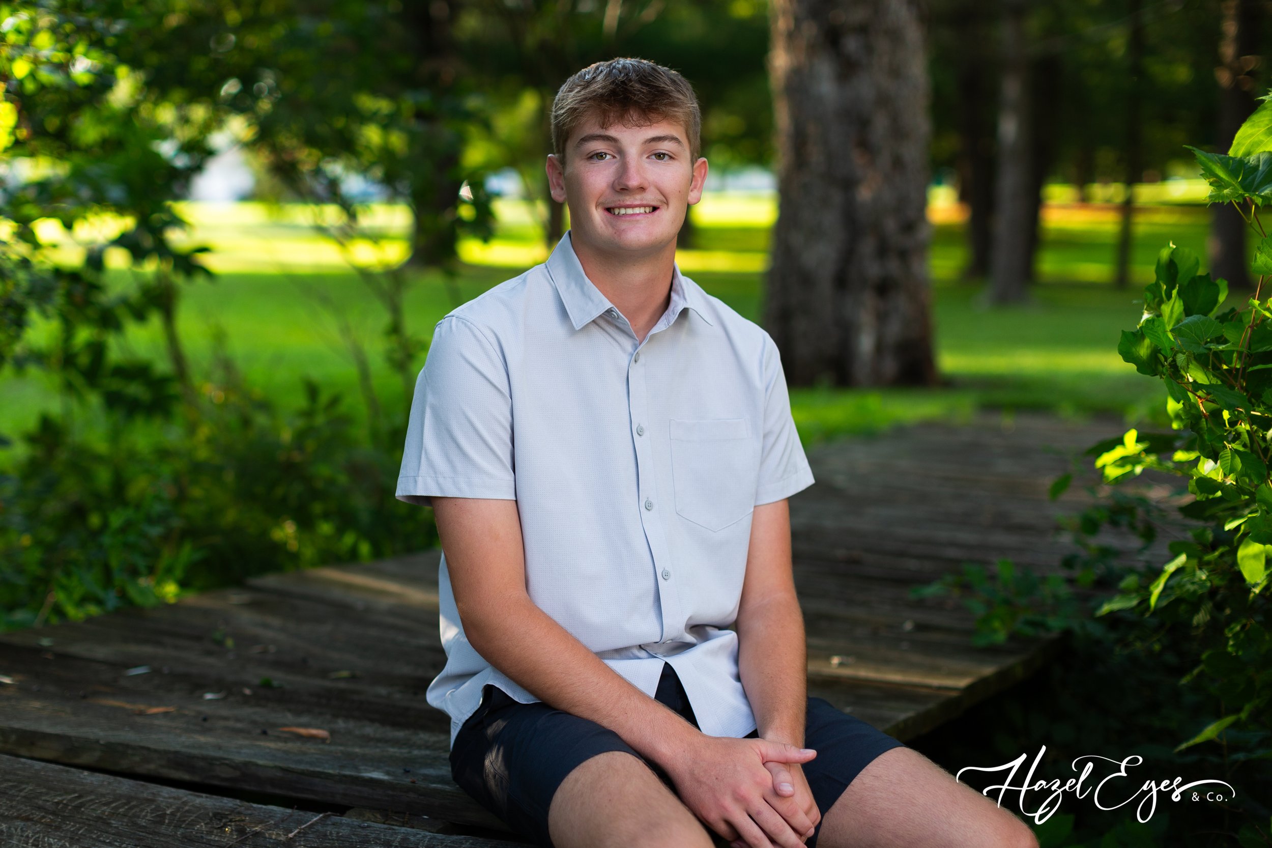 DrewSchmidt-2024-SeniorPhotos-7.jpg