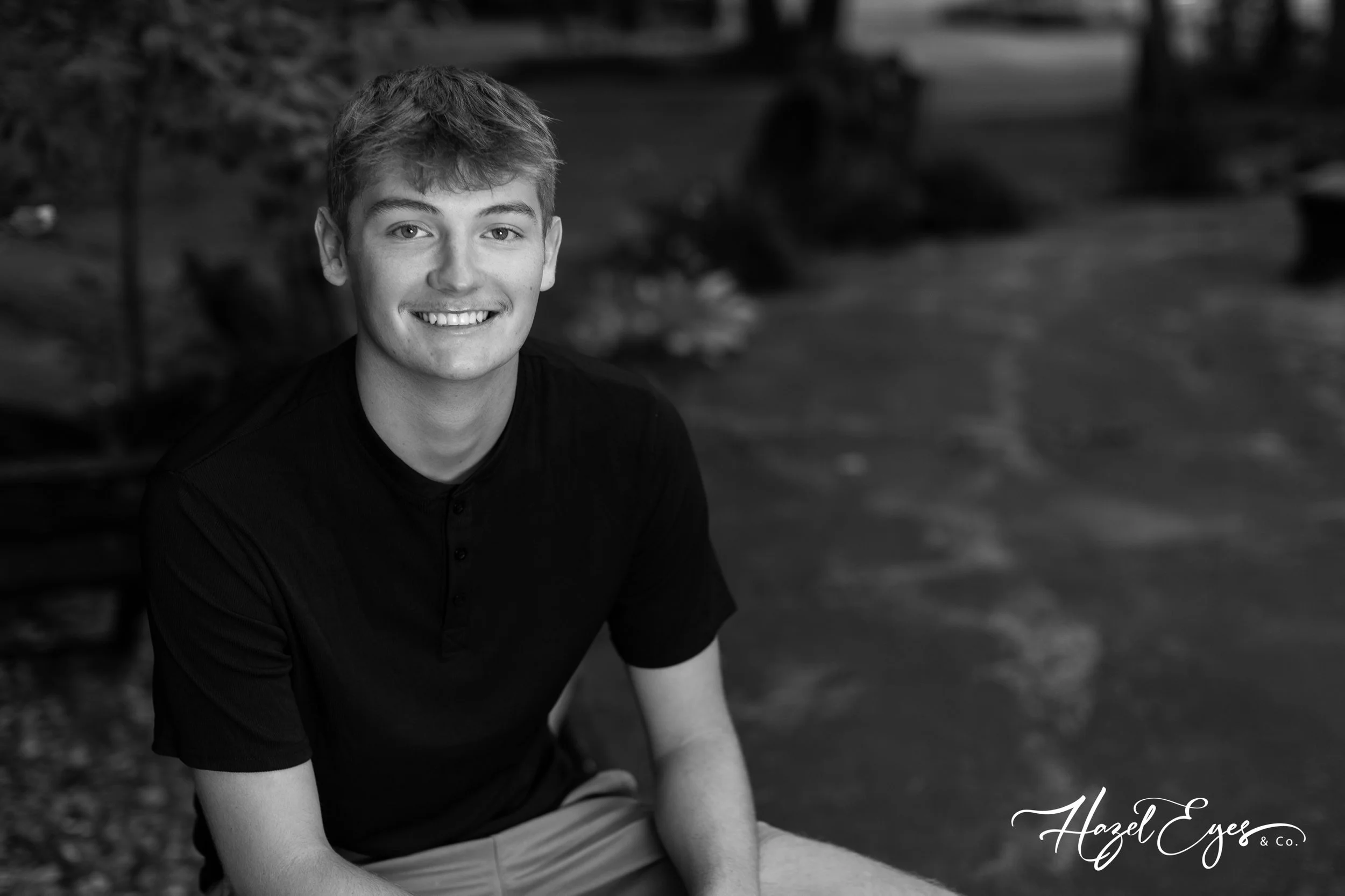 DrewSchmidt-2024-SeniorPhotos-46.jpg