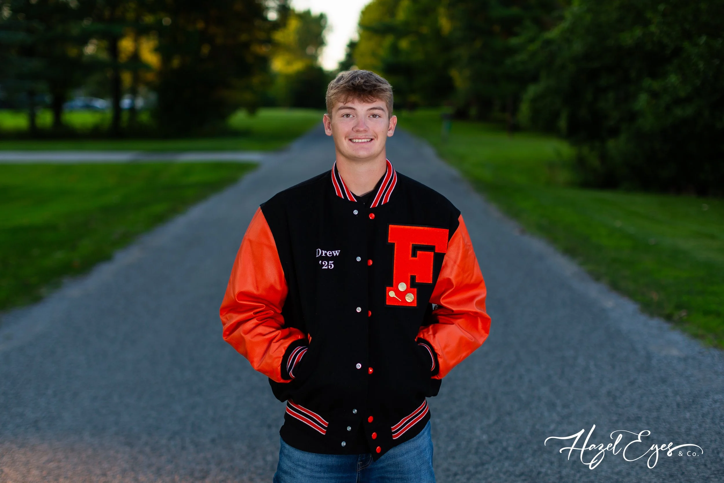 DrewSchmidt-2024-SeniorPhotos-95.jpg