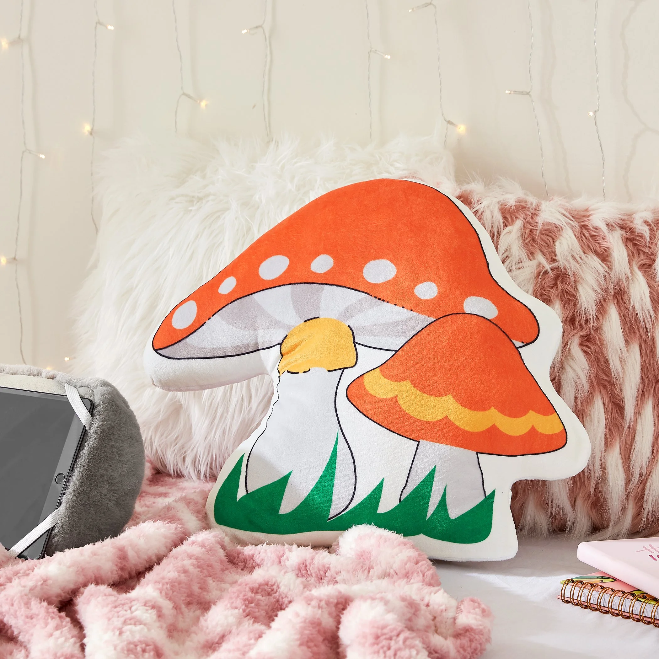 FV21_BTC21_Novelty_Mushroom_Pillow_Web Shot 2_Low Res.jpg